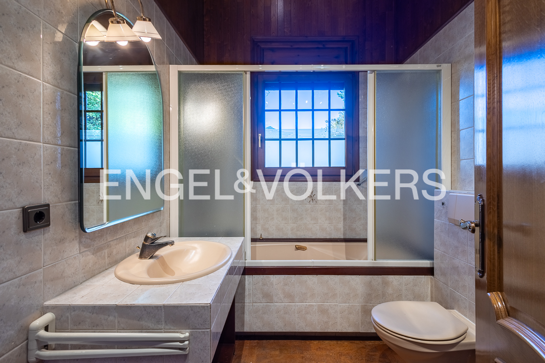 Chalet en venta en Andorra la Vella, 4 habitaciones, 450 metros