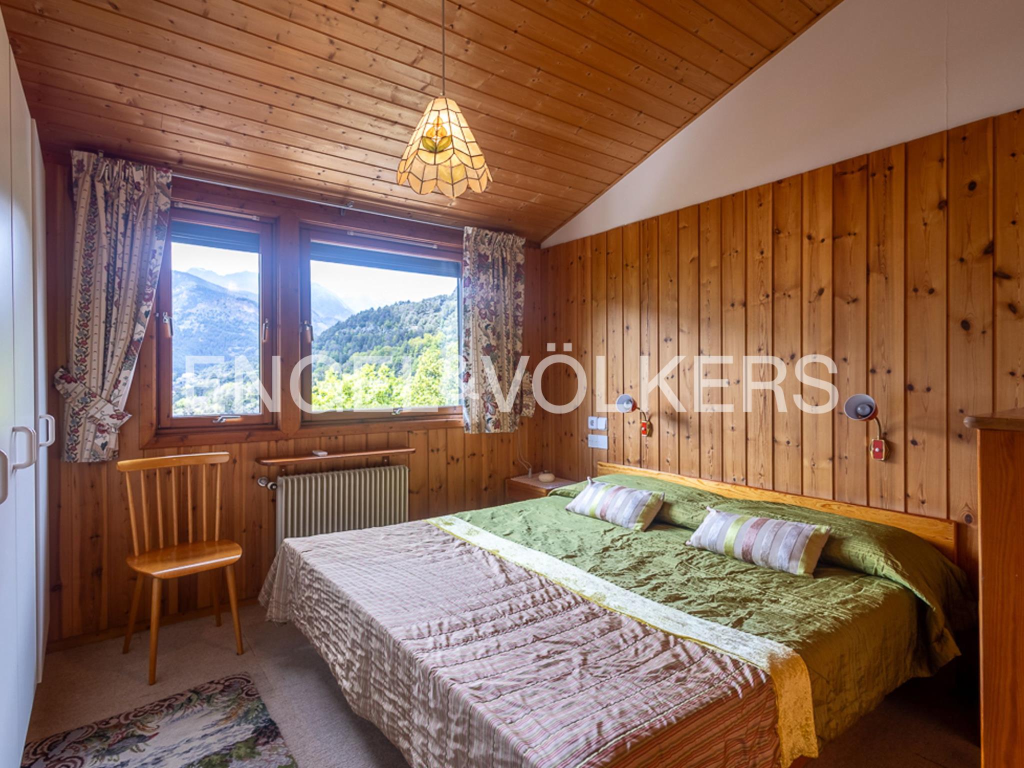 Xalet en venda a L'Aldosa de la Massana, 4 habitacions, 241 metres