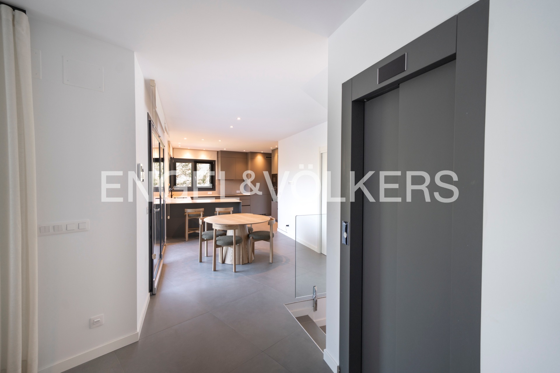 Xalet en venda a Aubinyà, 4 habitacions, 364 metres