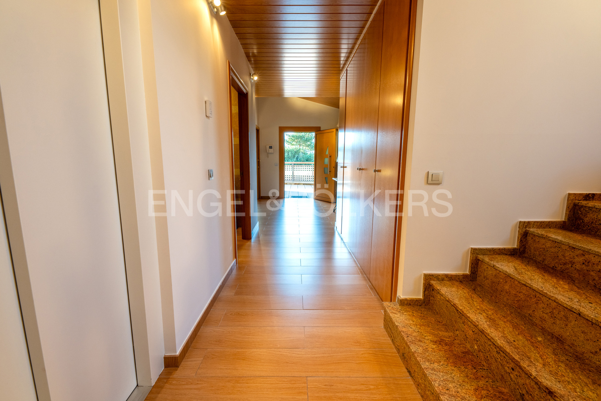 Chalet en venta en Aixirivall, 4 habitaciones, 488 metros