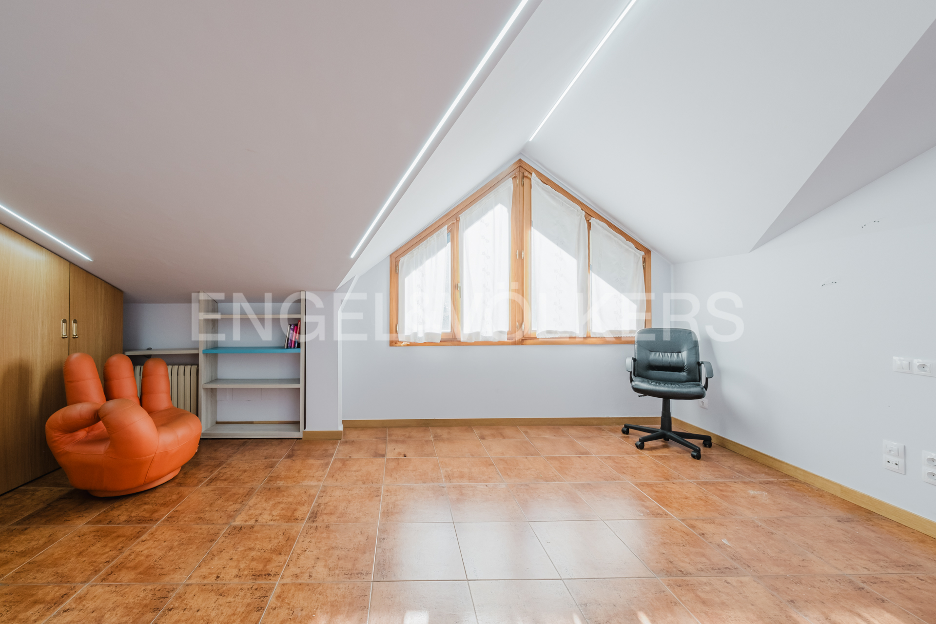 Xalet en venda a Aixirivall, 5 habitacions, 451 metres