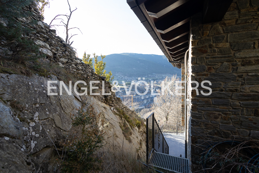 Chalet en venta en L'Aldosa de la Massana, 4 habitaciones, 364 metros