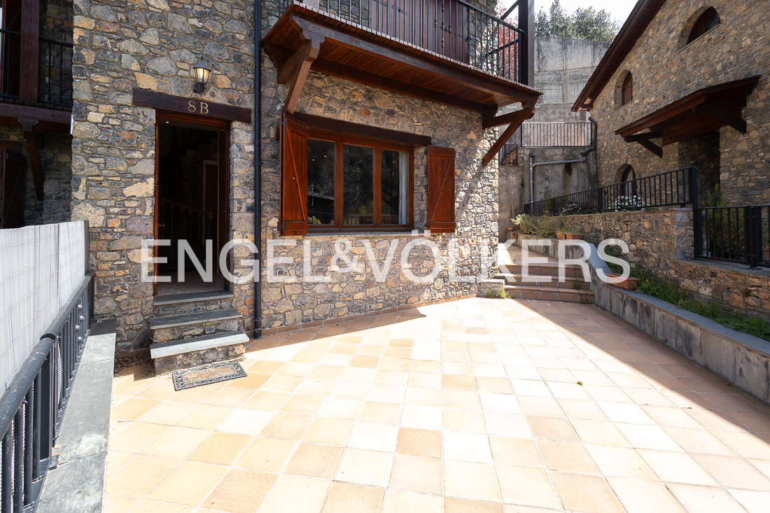 Chalet en venta en Encamp, 4 habitaciones, 240 metros