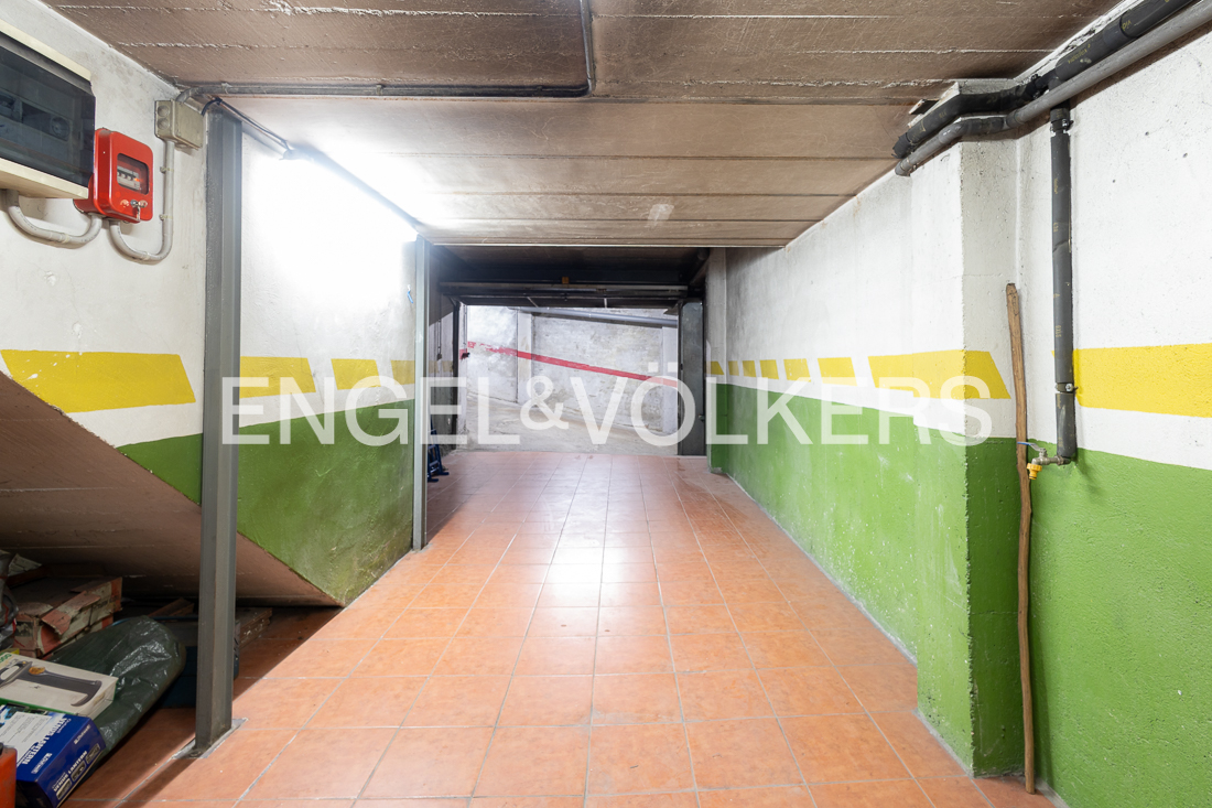 Chalet en venta en Encamp, 4 habitaciones, 240 metros