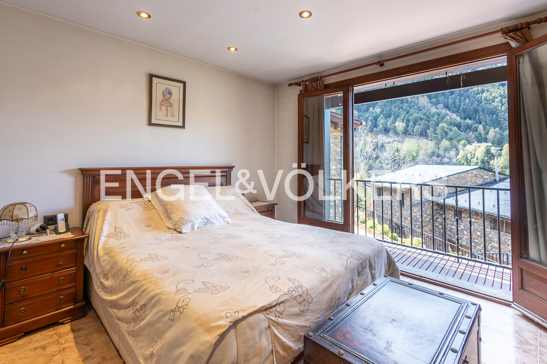 Chalet en venta en Encamp, 4 habitaciones, 240 metros