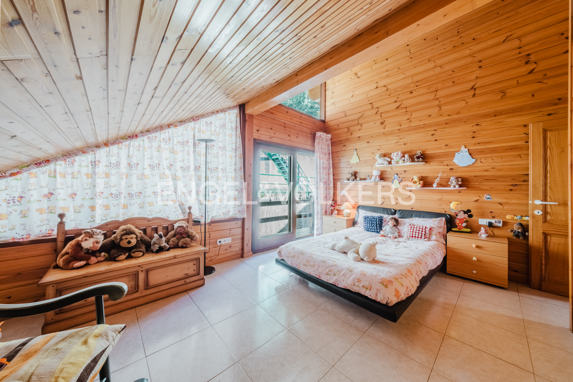 Chalet en venta en Certers, 8 habitaciones, 603 metros