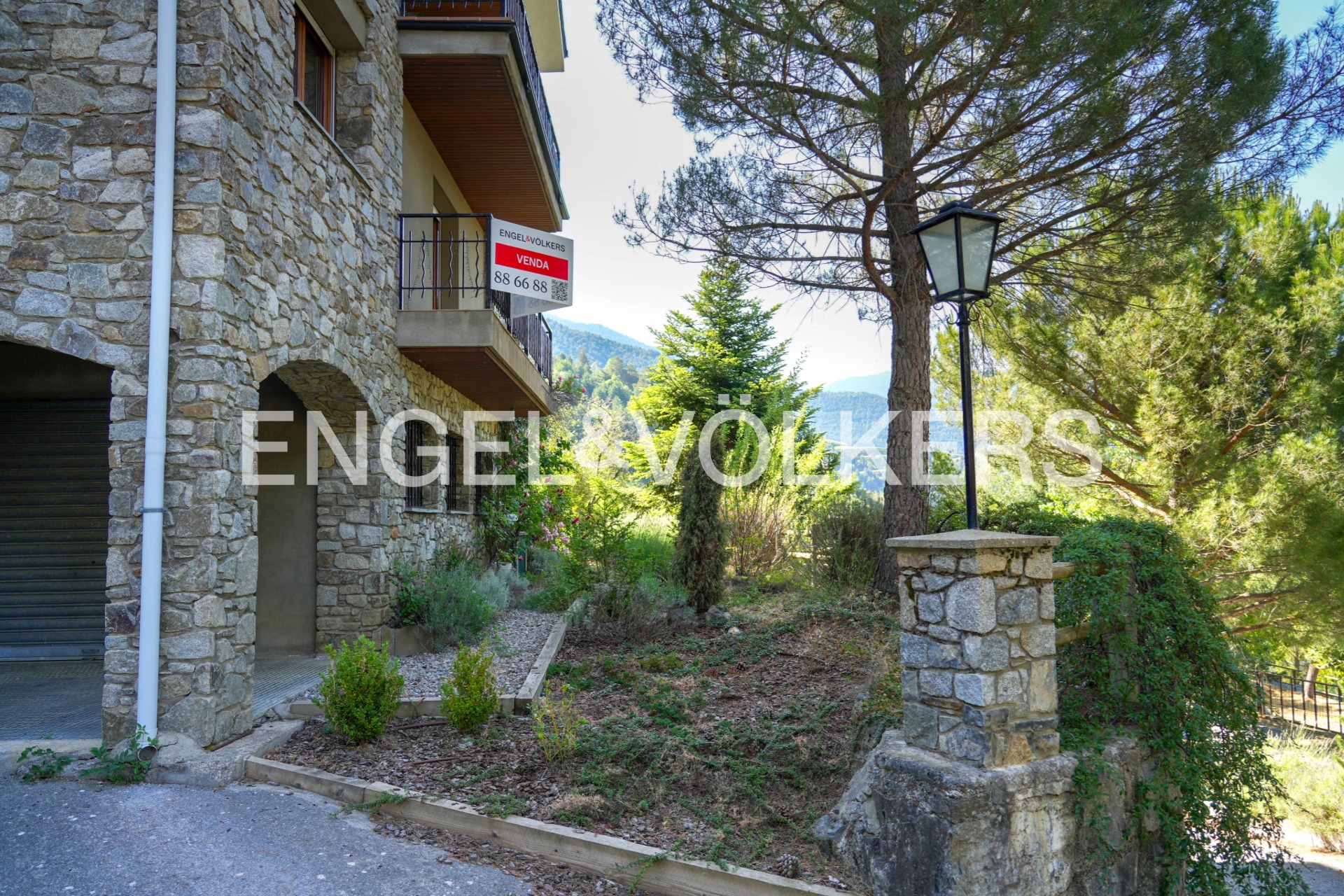 Xalet en venda a Certers, 5 habitacions, 393 metres