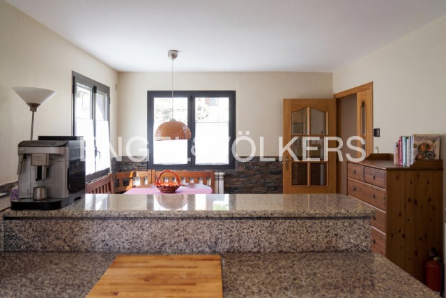 Xalet en venda a Pal, 5 habitacions, 290 metres