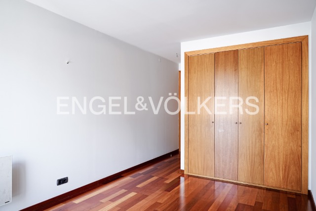 Pis de lloguer a Escaldes Engordany, 3 habitacions, 132 metres