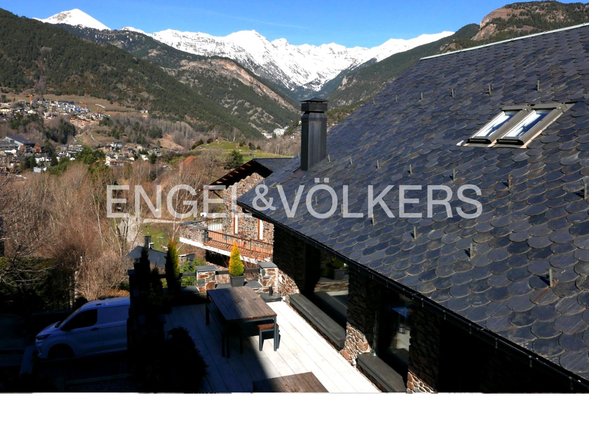 Xalet en venda a Anyós, 5 habitacions, 315 metres