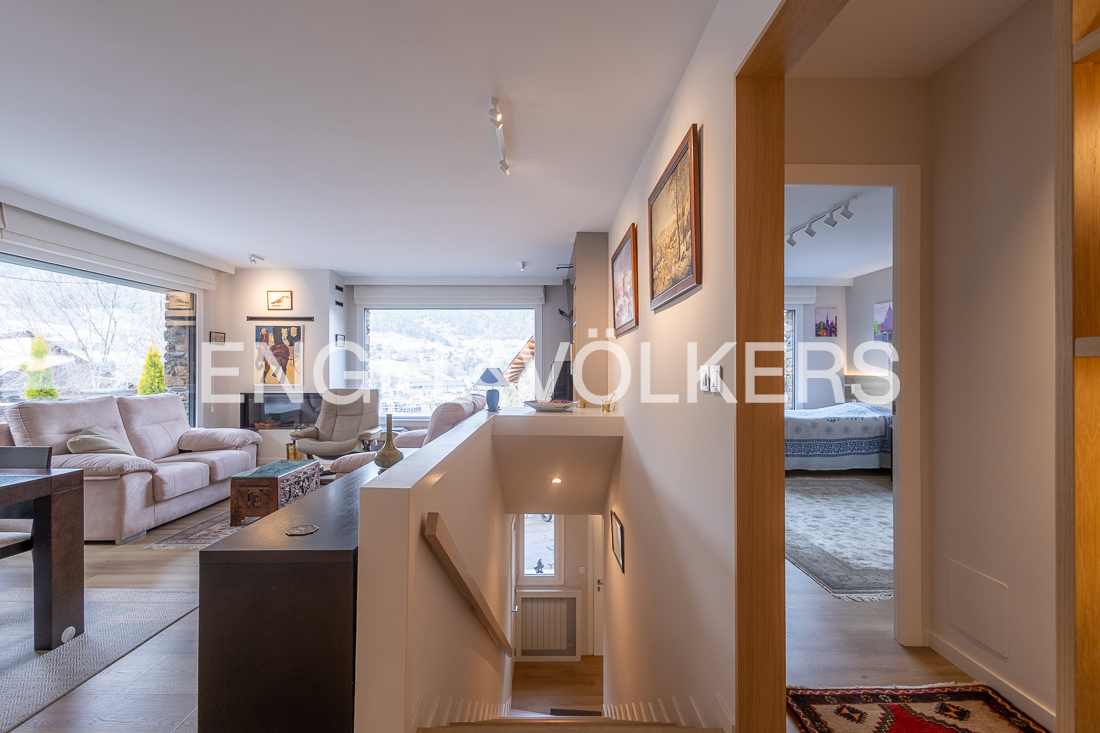 Xalet en venda a Anyós, 5 habitacions, 315 metres