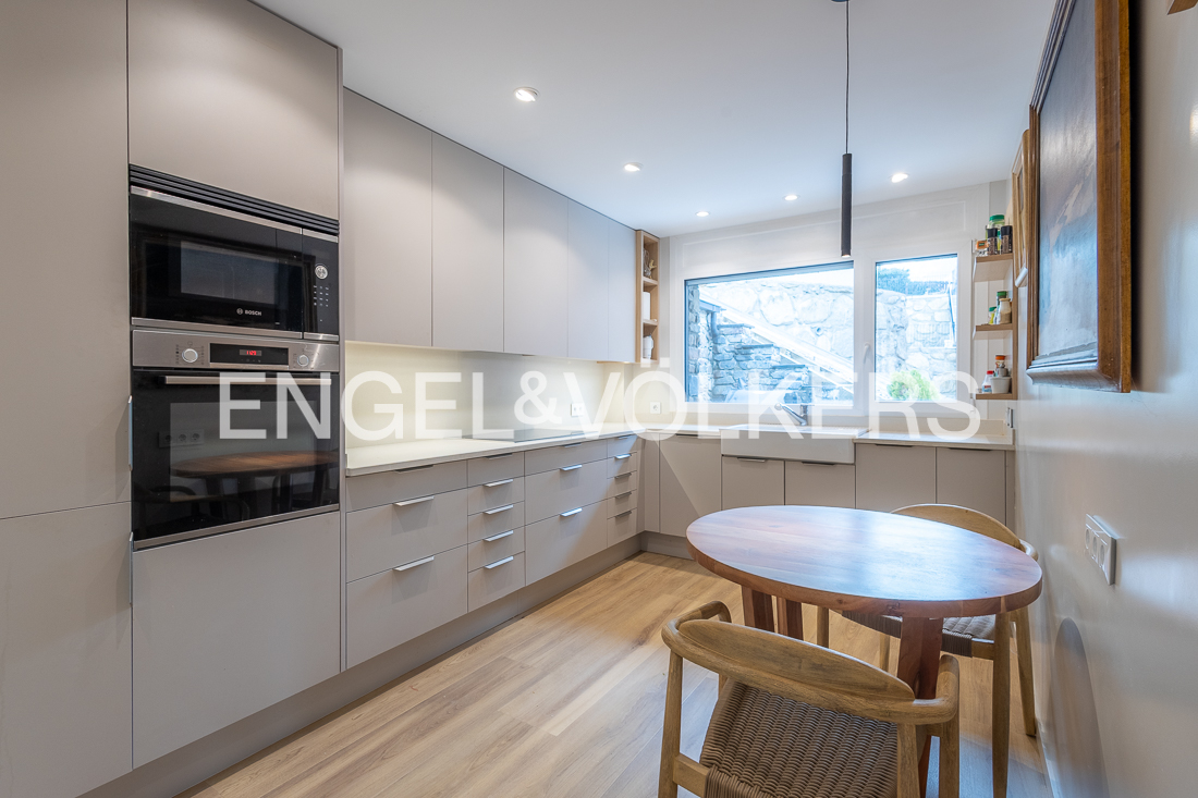 Xalet en venda a Anyós, 5 habitacions, 315 metres