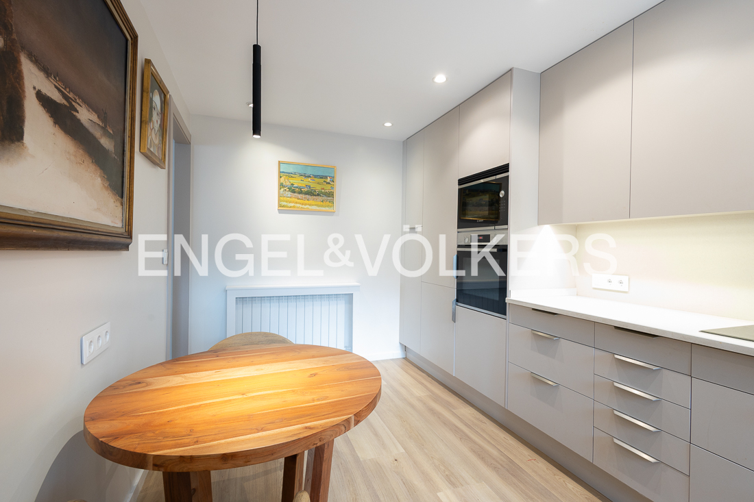 Xalet en venda a Anyós, 5 habitacions, 315 metres