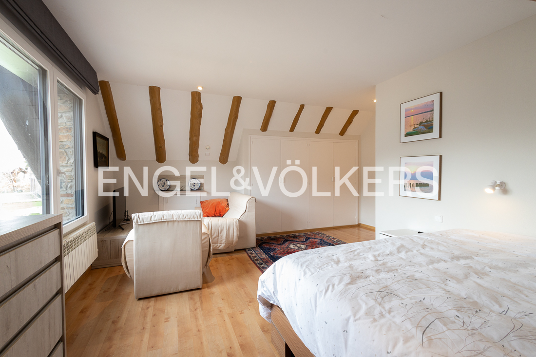 Xalet en venda a Anyós, 5 habitacions, 315 metres