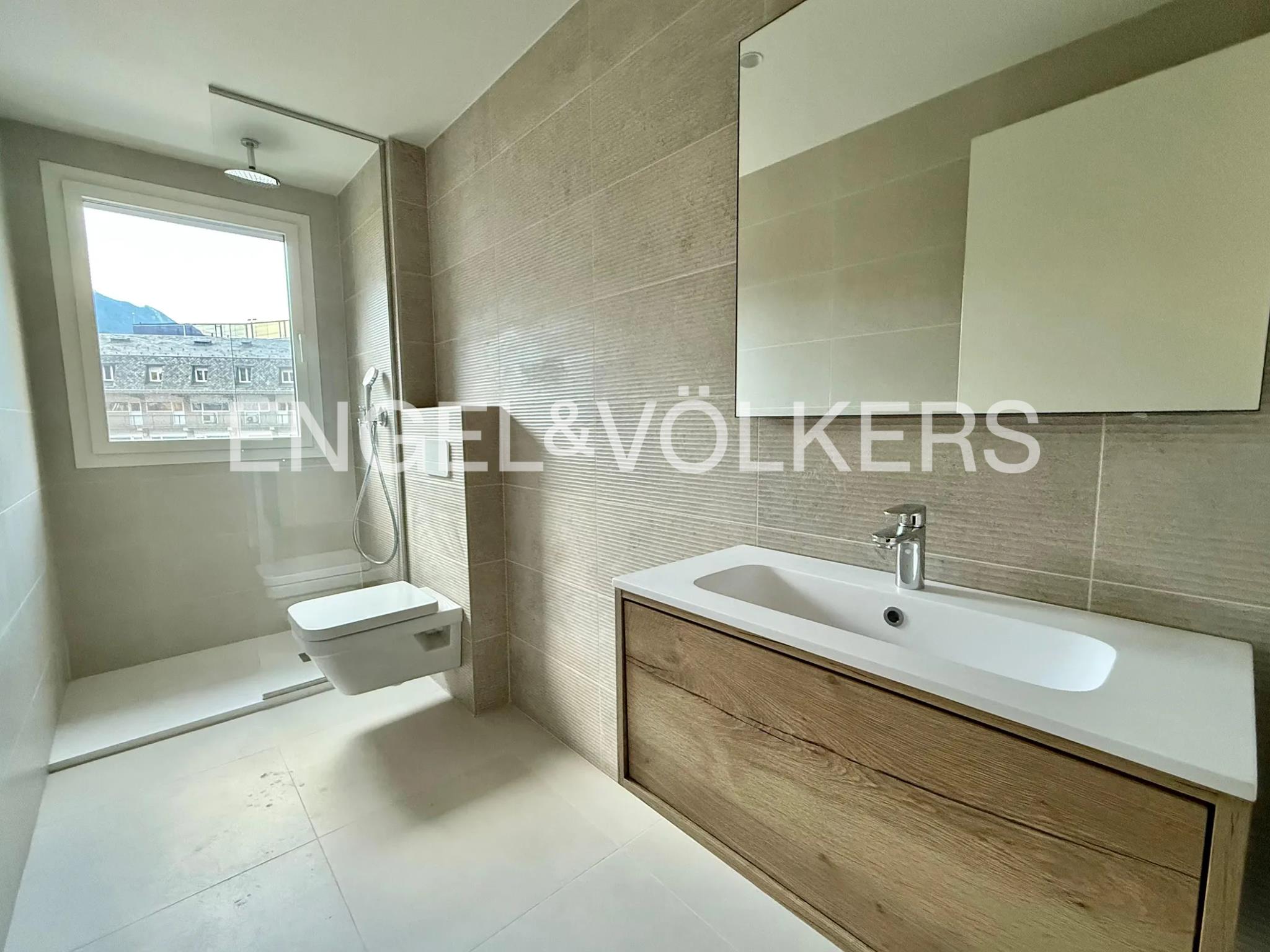 Pis de lloguer a Escaldes Engordany, 1 habitació, 61 metres