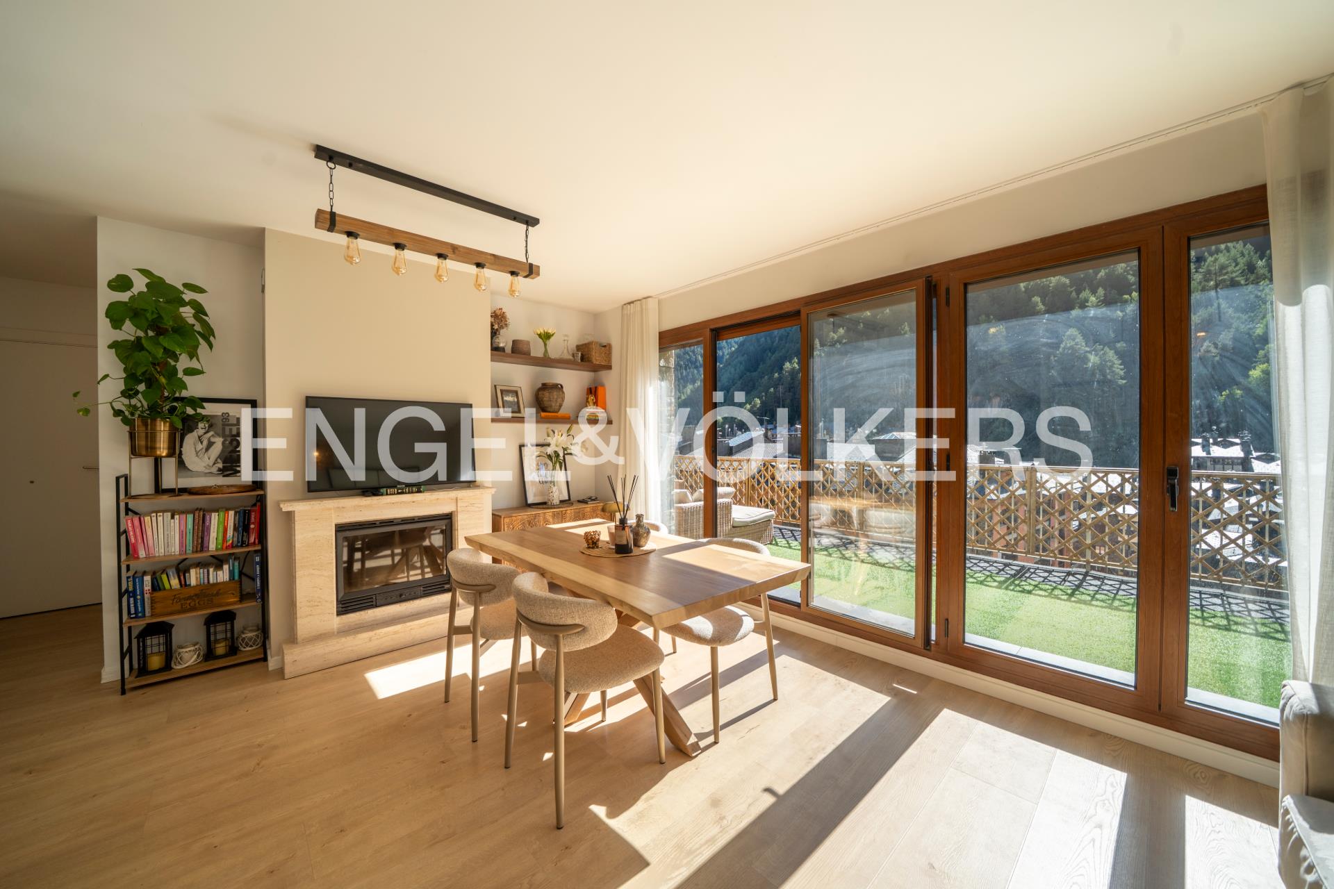 Pis en venda a Arinsal, 2 habitacions, 97 metres