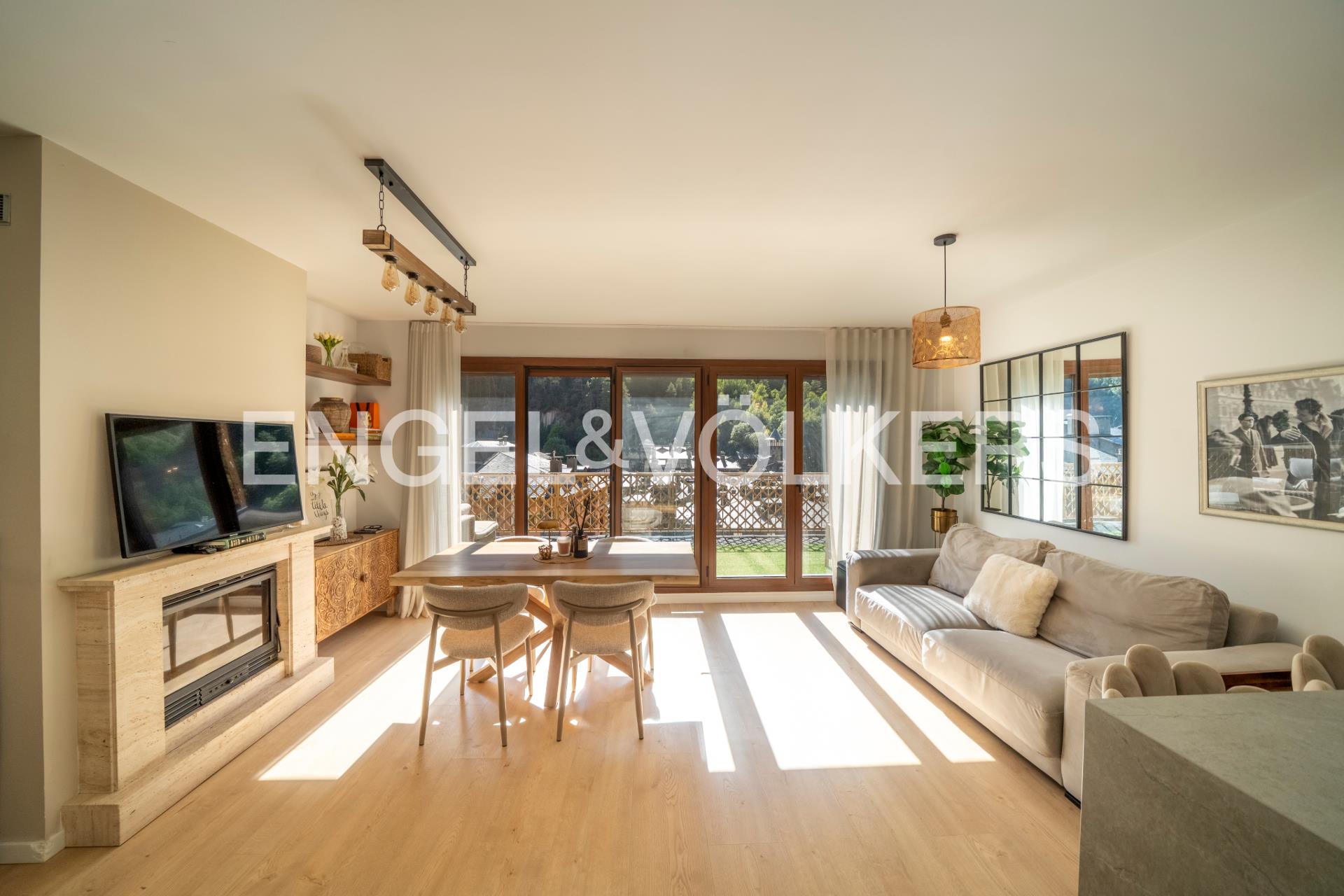 Pis en venda a Arinsal, 2 habitacions, 97 metres