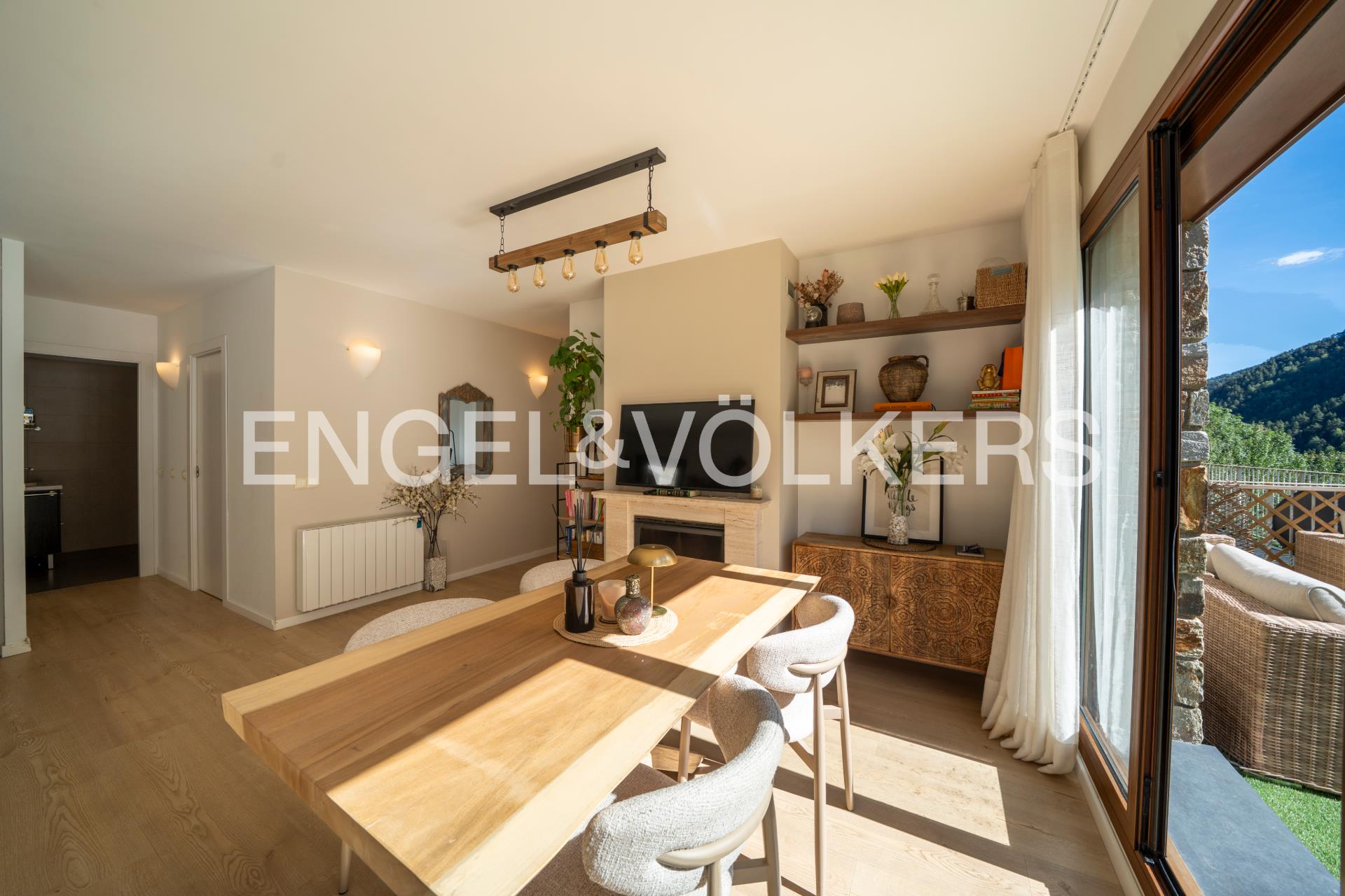 Pis en venda a Arinsal, 2 habitacions, 97 metres