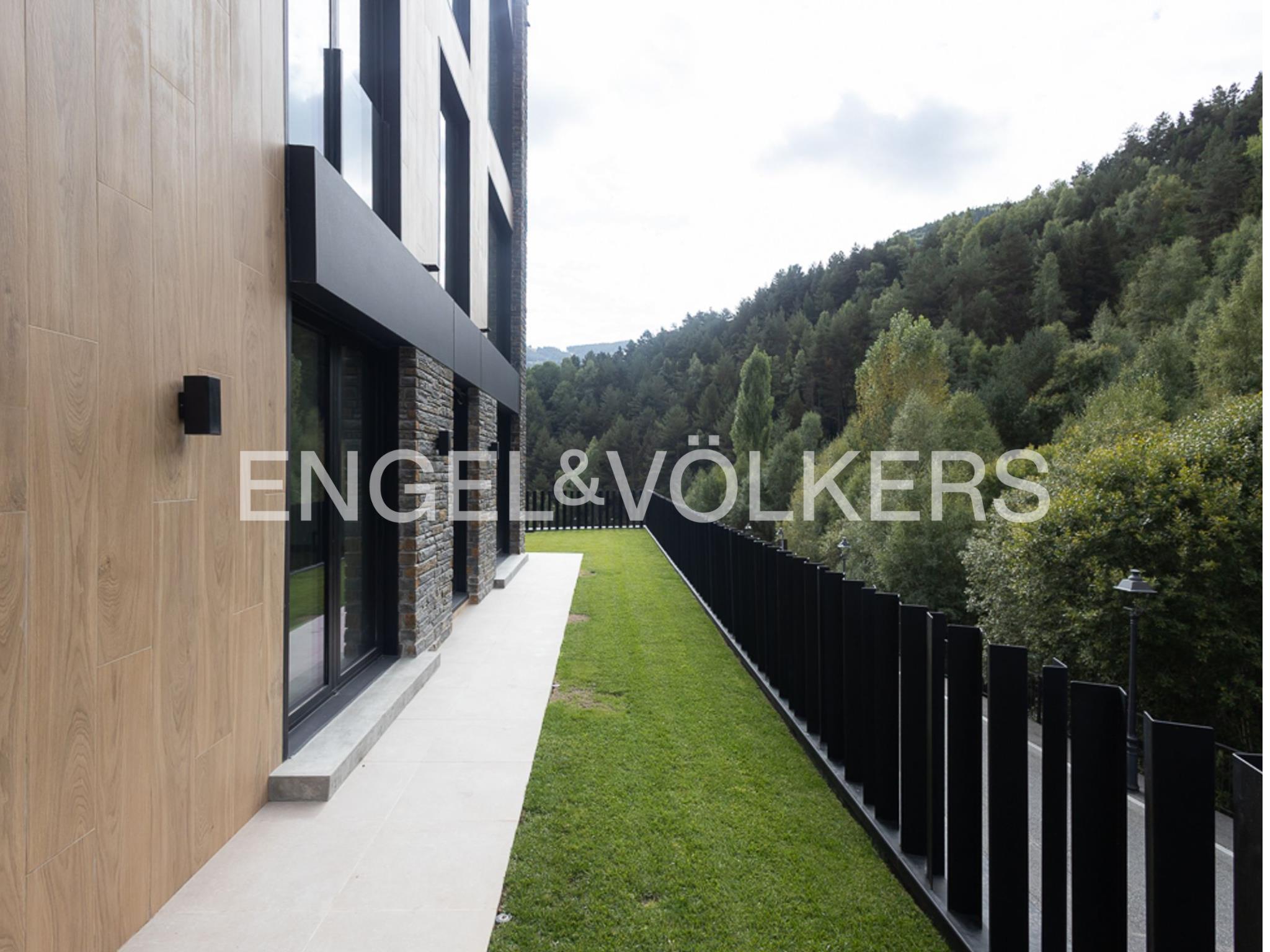 Xalet en venda a Pal, 4 habitacions, 761 metres