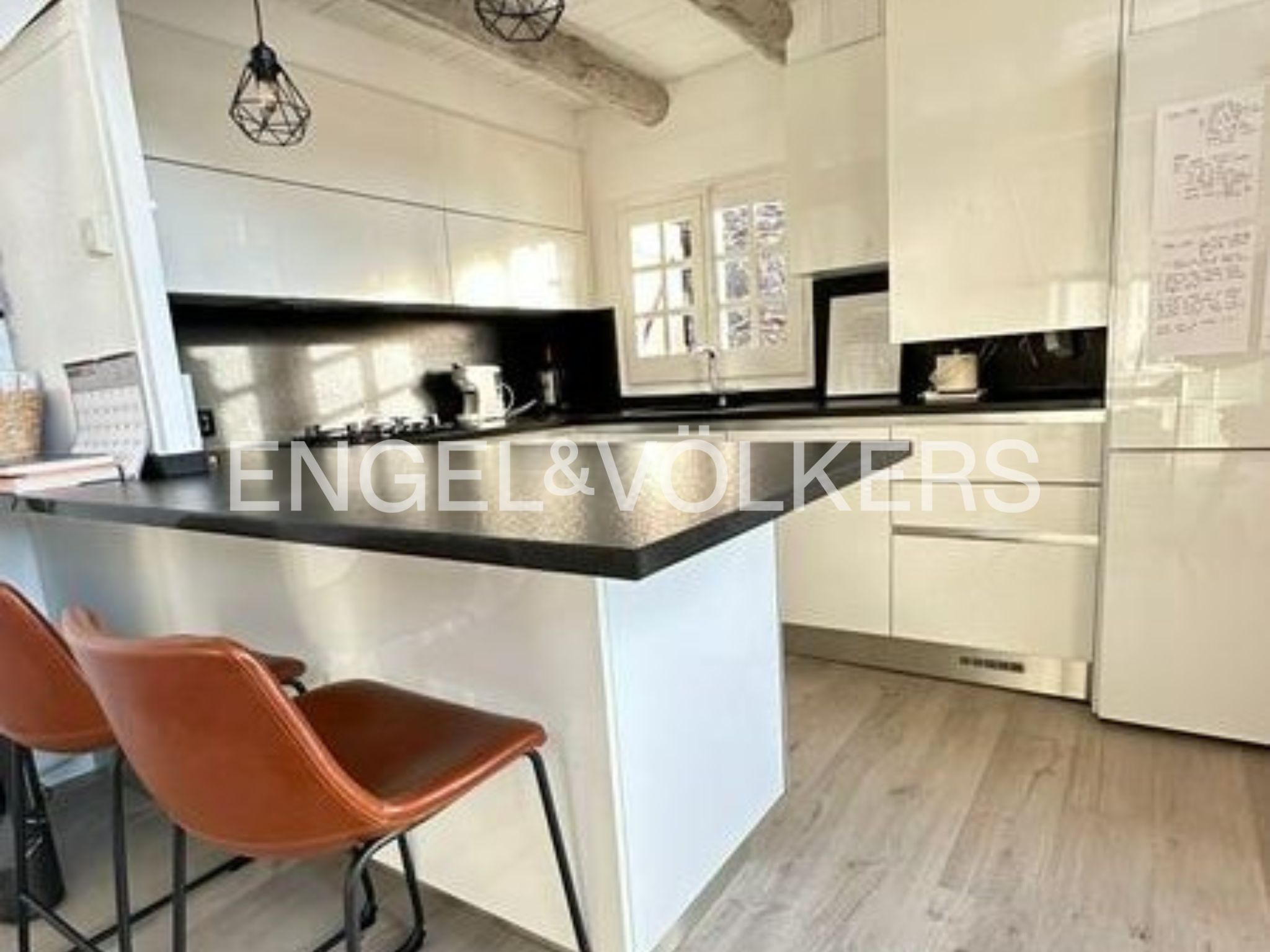 Casa adosada en venta en Escaldes Engordany, 2 habitaciones, 108 metros