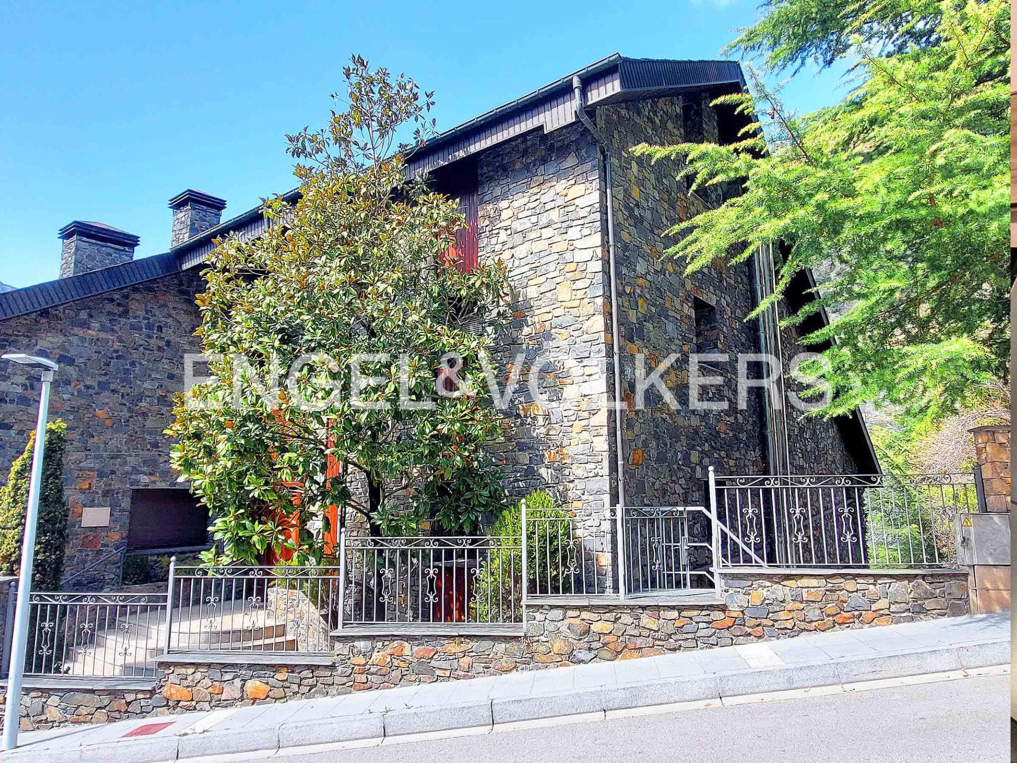 Xalet en venda a Escaldes Engordany, 5 habitacions, 425 metres