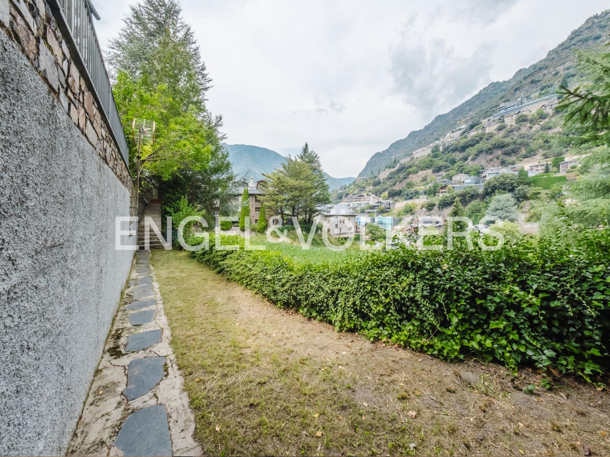 Xalet en venda a Escaldes Engordany, 5 habitacions, 425 metres