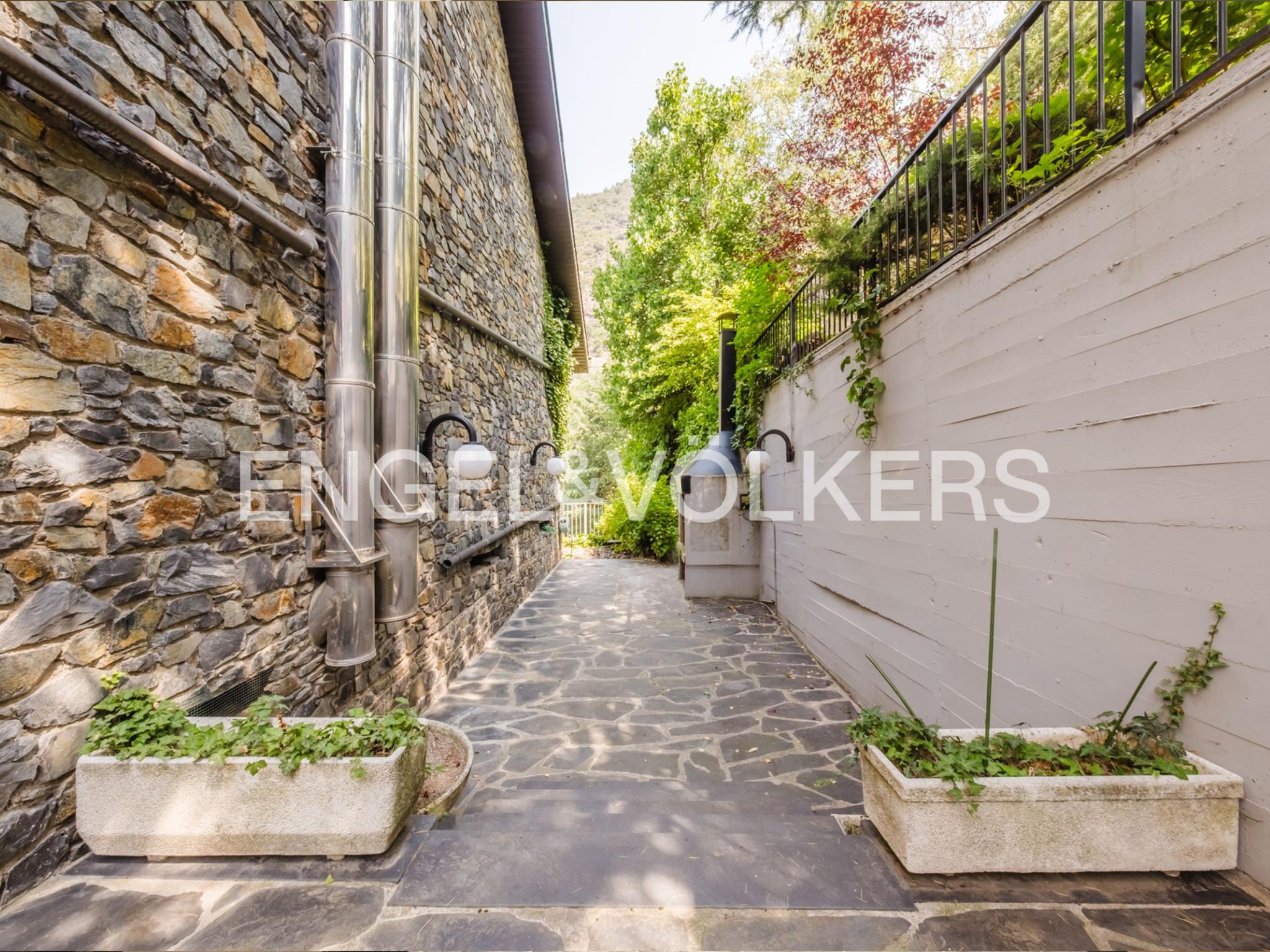 Xalet en venda a Escaldes Engordany, 5 habitacions, 425 metres