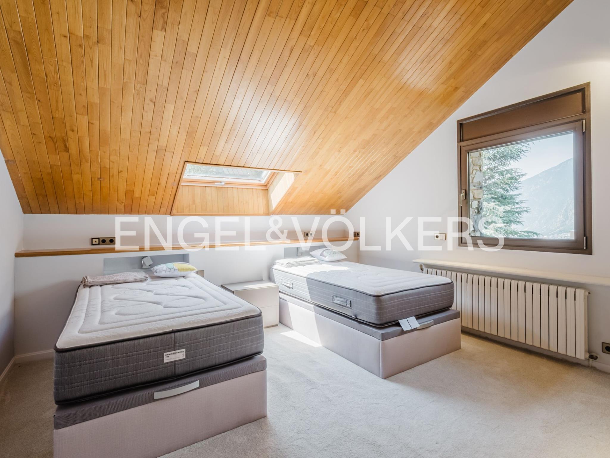 Xalet en venda a Escaldes Engordany, 5 habitacions, 425 metres