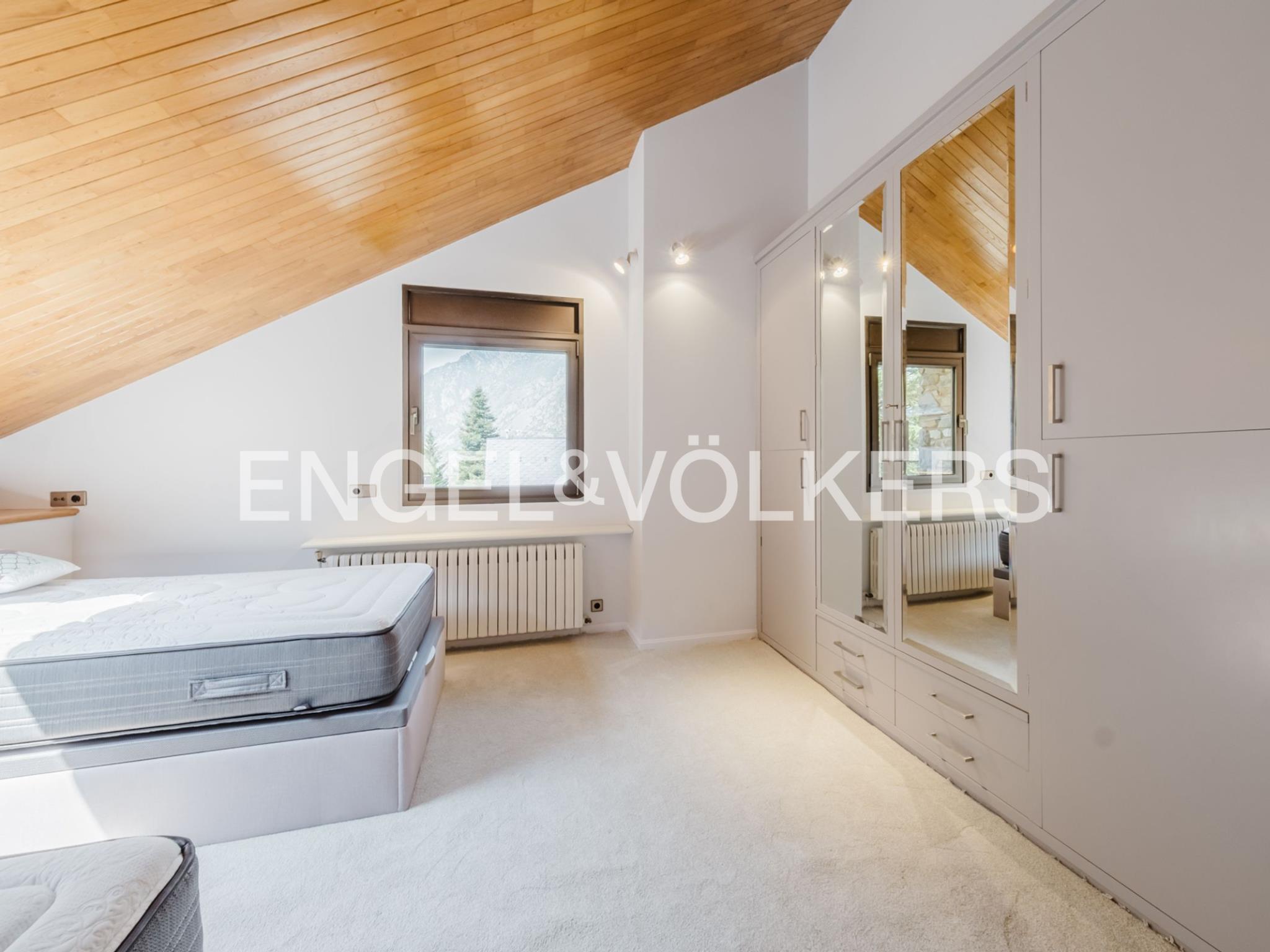 Xalet en venda a Escaldes Engordany, 5 habitacions, 425 metres
