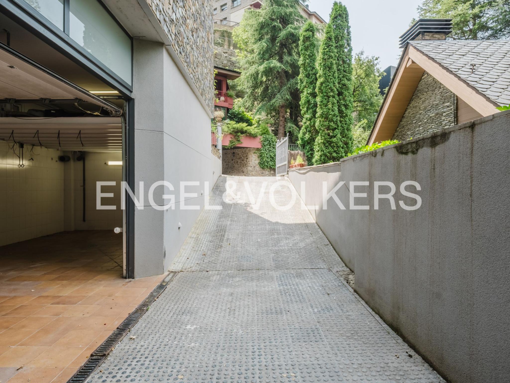 Xalet en venda a Escaldes Engordany, 5 habitacions, 425 metres