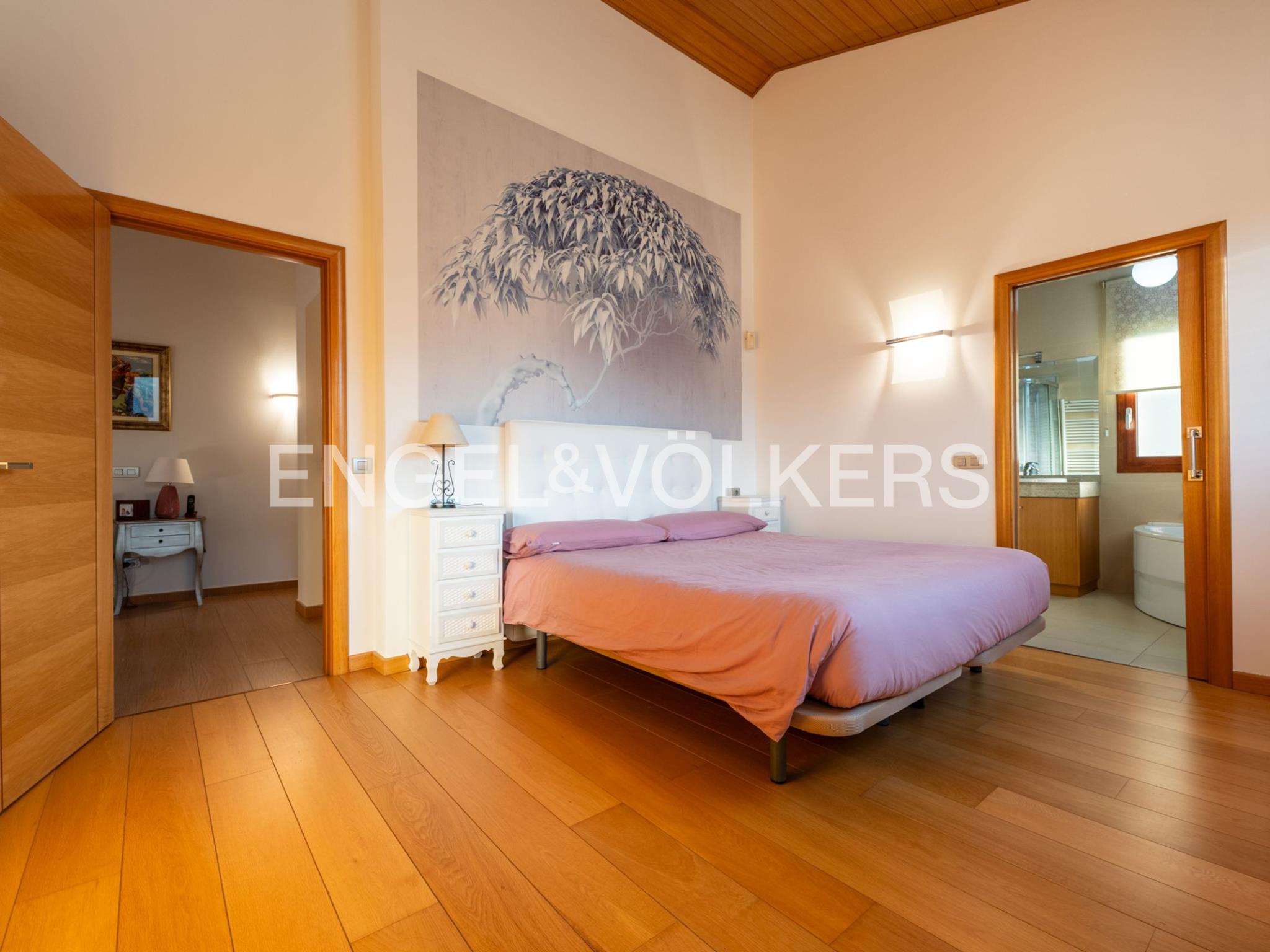 Chalet en venta en Aixirivall, 4 habitaciones, 488 metros