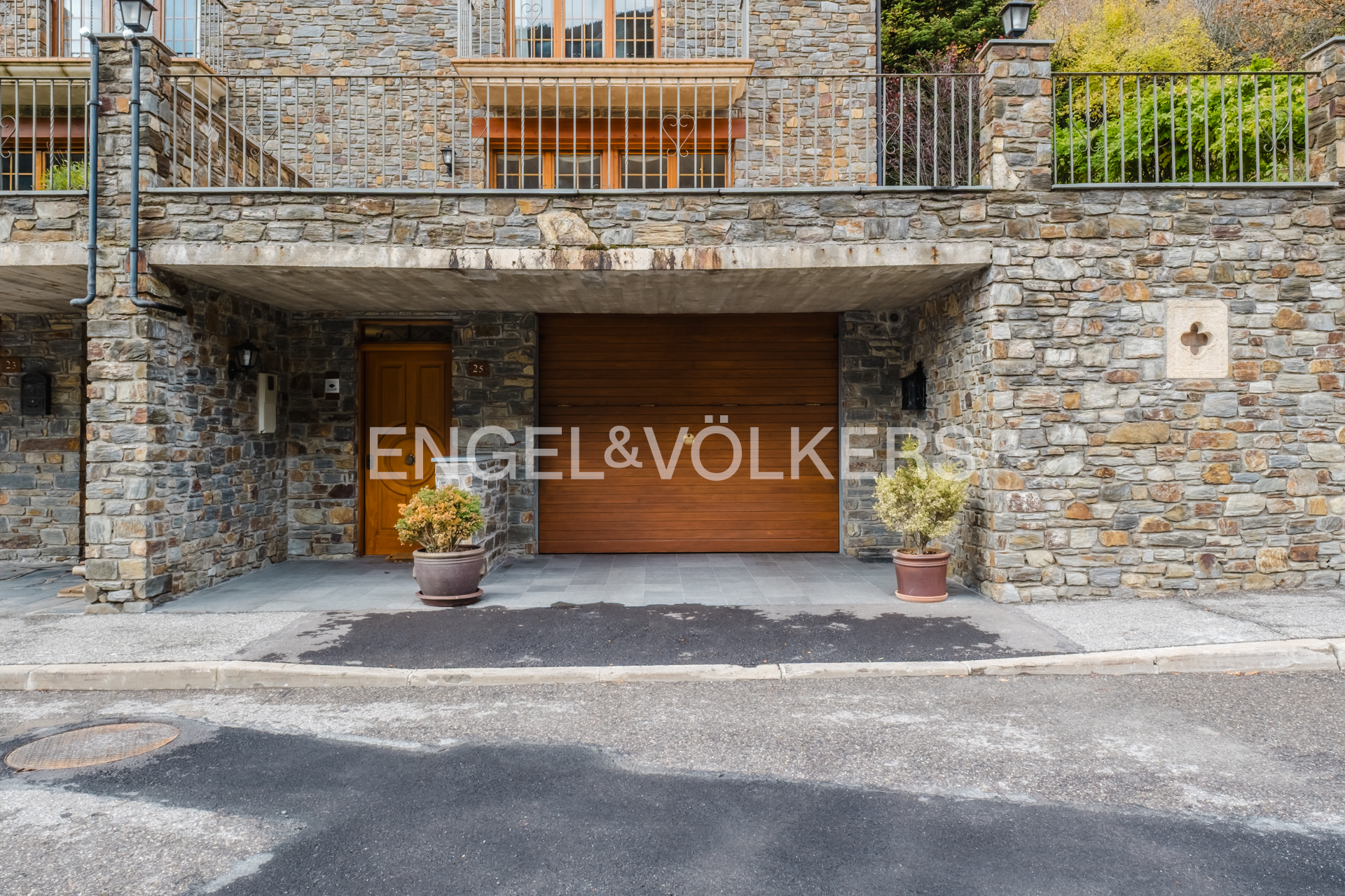 Casa adosada en venta en Arans, 4 habitaciones, 382 metros