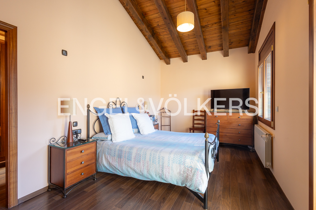 Chalet en venta en L'Aldosa de la Massana, 4 habitaciones, 364 metros