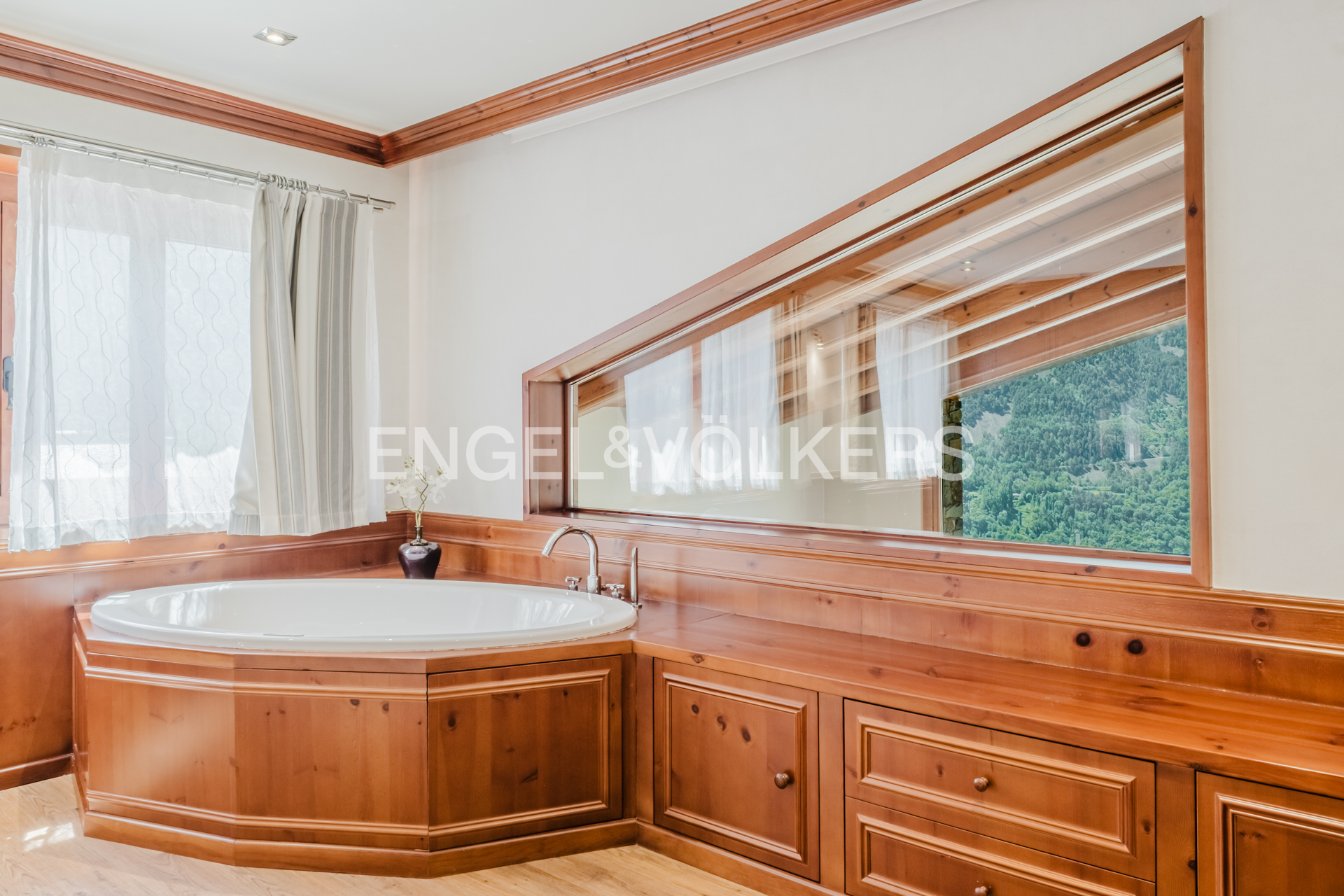 Xalet en venda a Escaldes Engordany, 5 habitacions, 445 metres