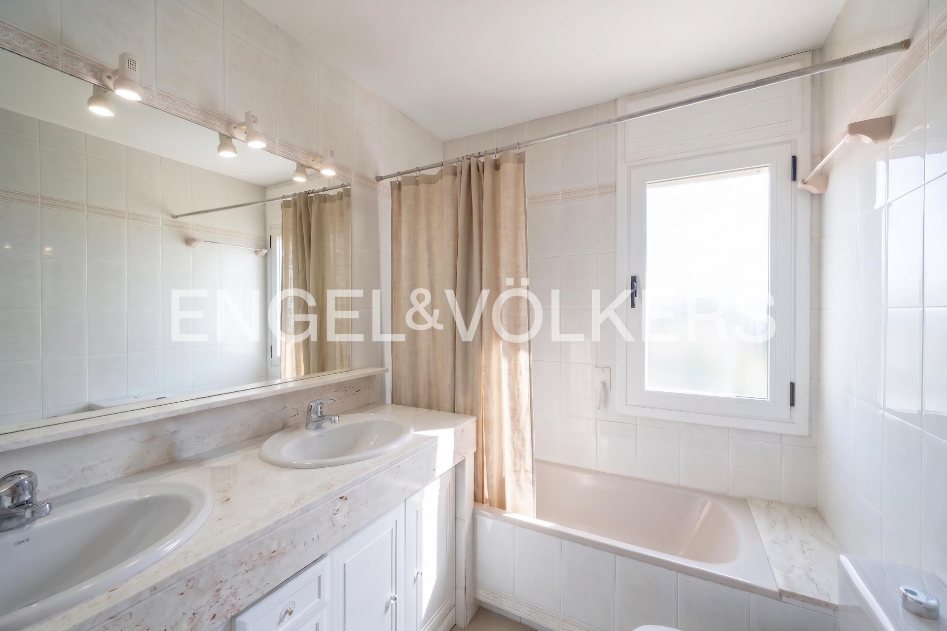 Piso en venta en Encamp, 3 habitaciones, 129 metros