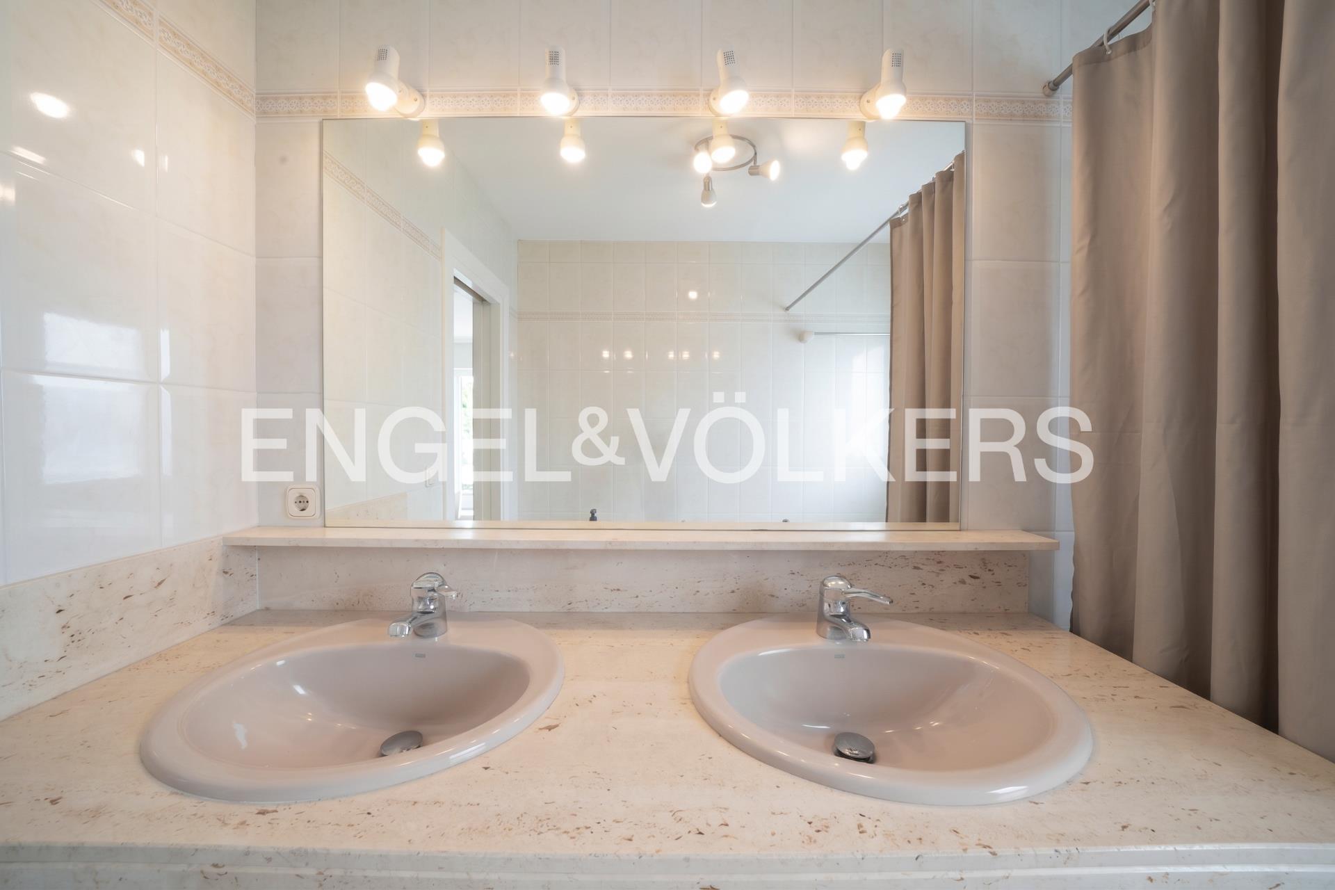 Piso en venta en Encamp, 3 habitaciones, 129 metros