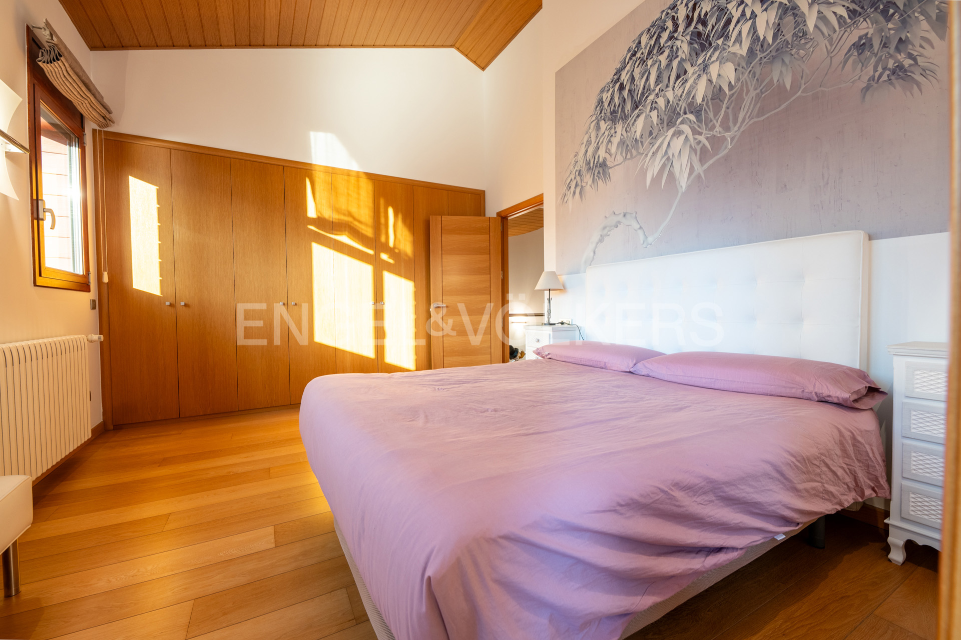 Chalet en venta en Aixirivall, 4 habitaciones, 488 metros