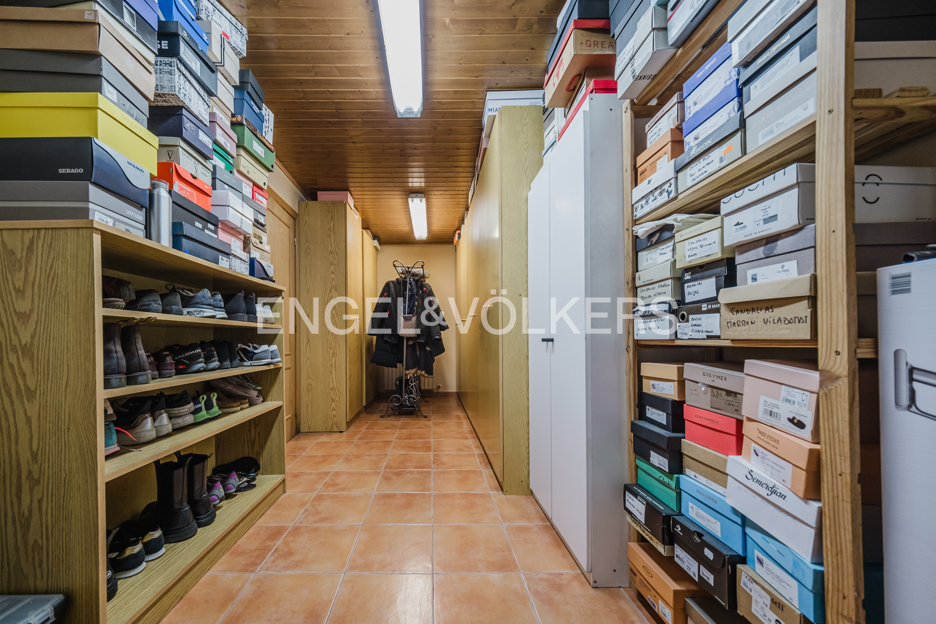 Casa adossada en venda a Arans, 4 habitacions, 382 metres