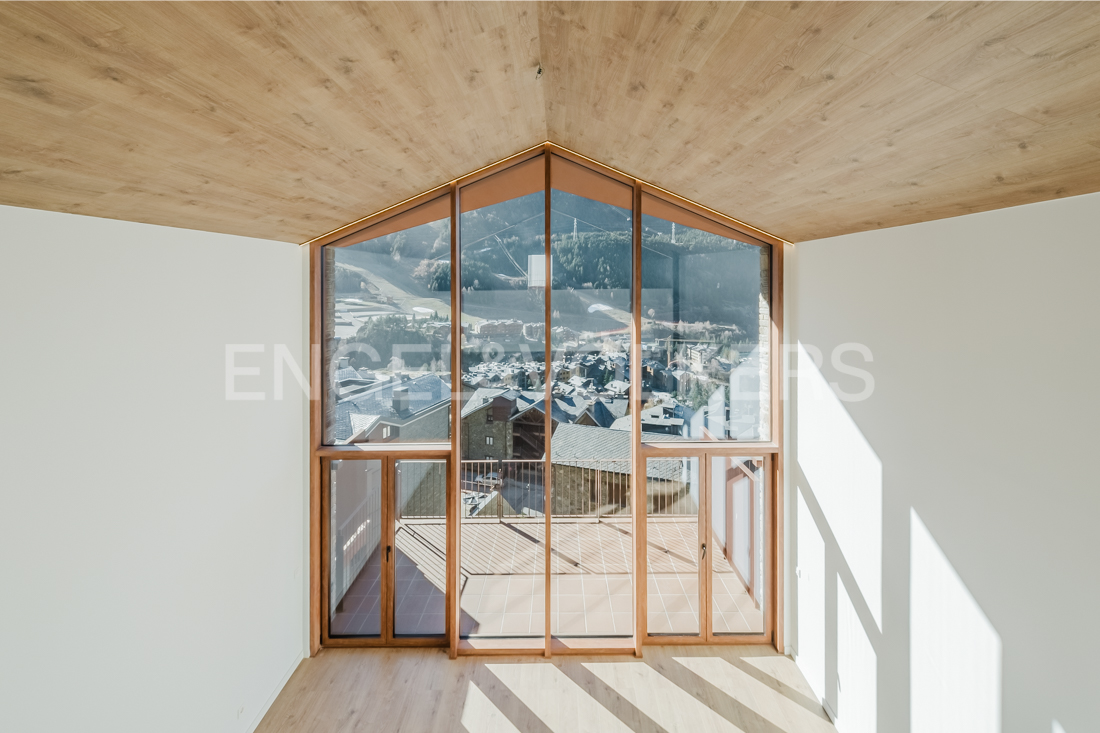 Xalet en venda a El Tarter, 4 habitacions, 359 metres