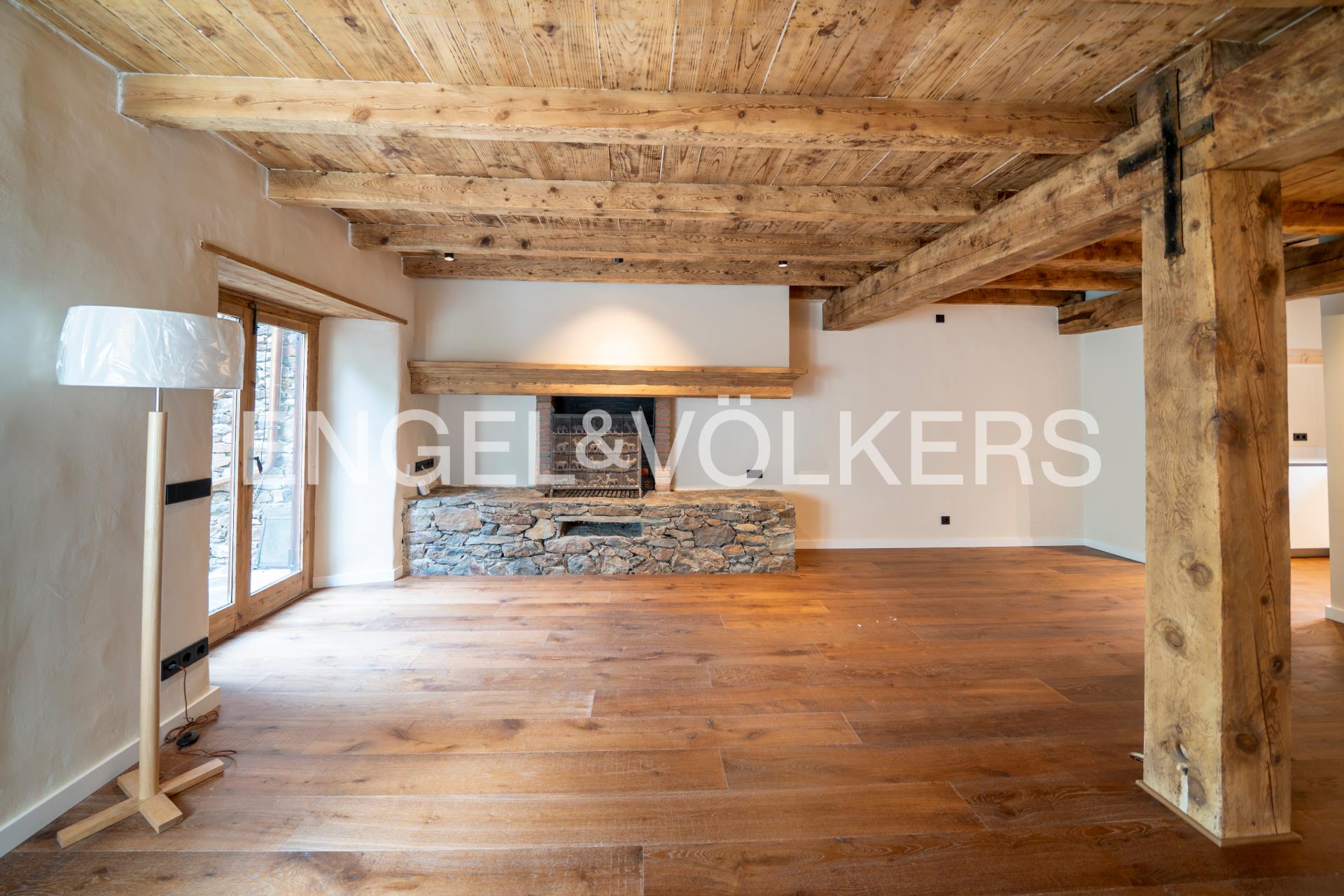 Casa adossada en venda a Ordino, 4 habitacions, 243 metres