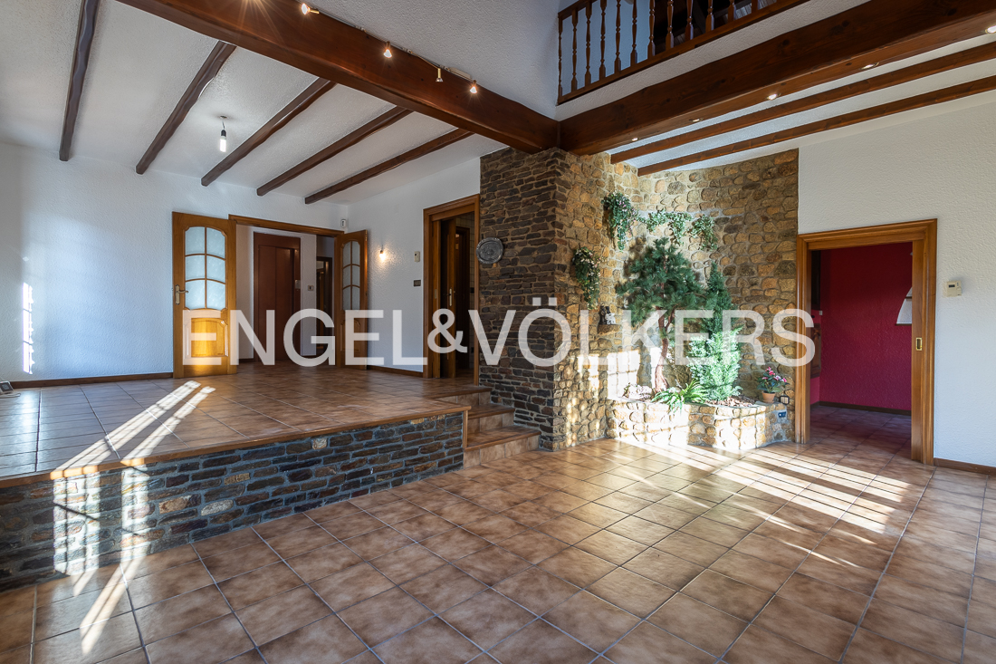 Chalet en venta en Andorra la Vella, 4 habitaciones, 450 metros