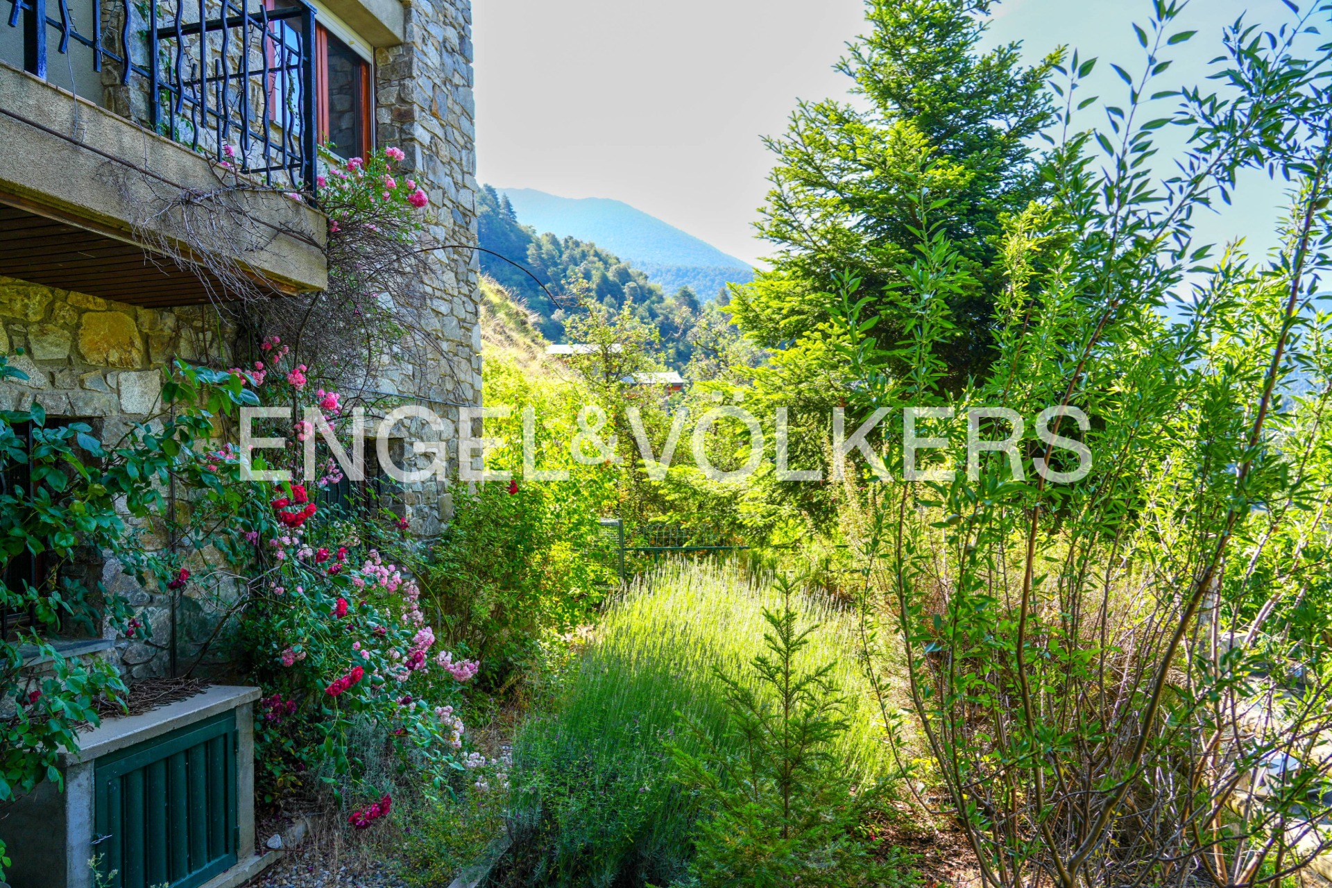Xalet en venda a Certers, 5 habitacions, 393 metres