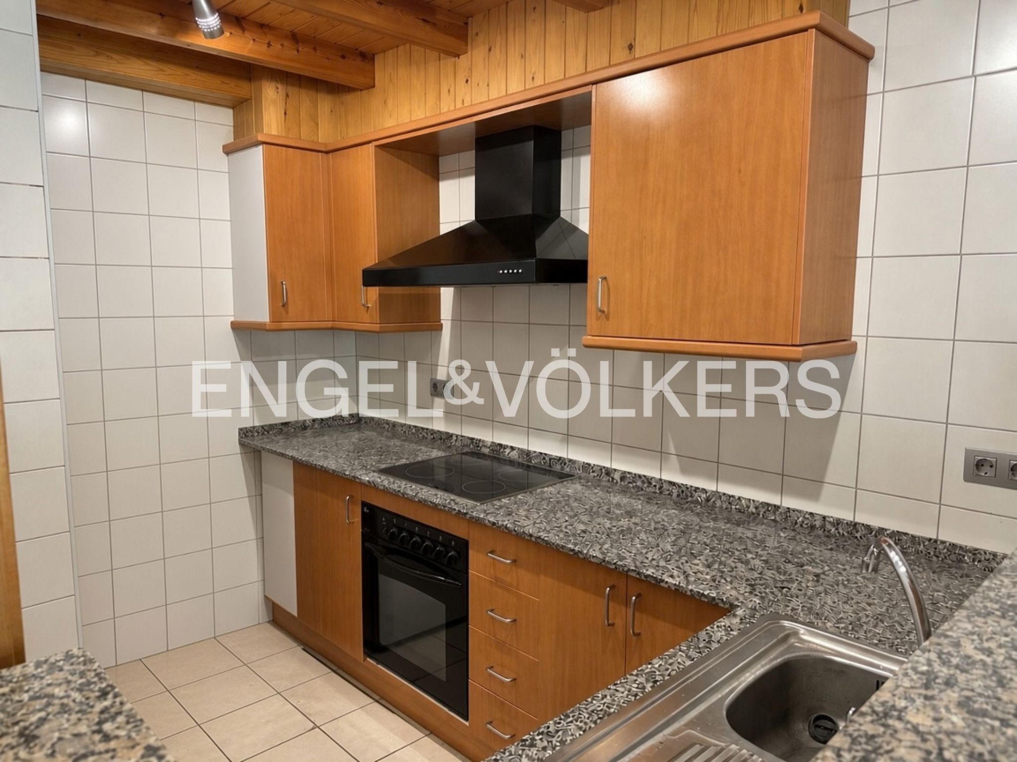 Pis de lloguer a Escaldes Engordany, 1 habitació, 74 metres