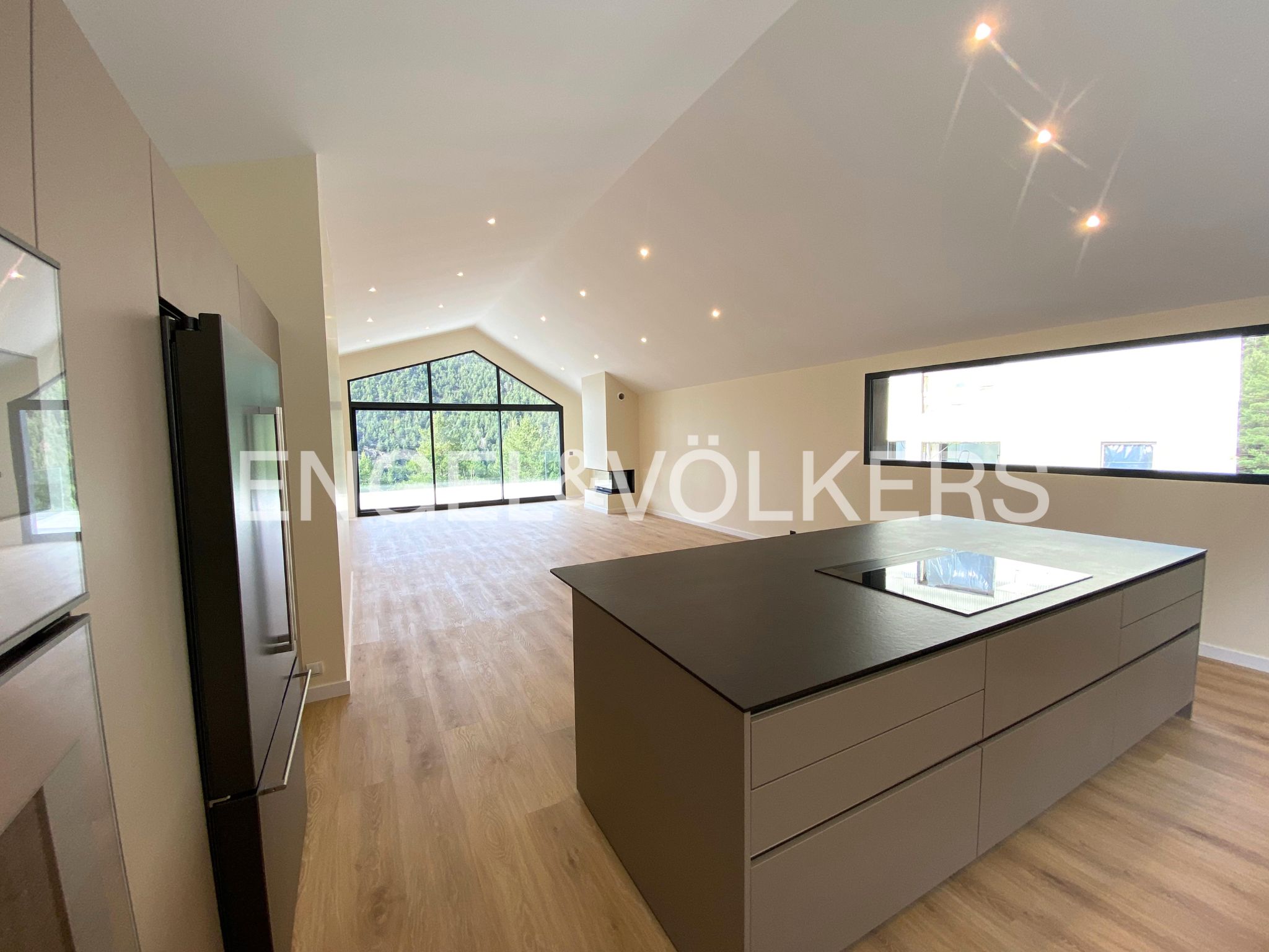 Xalet de lloguer a Anyós, 4 habitacions, 352 metres