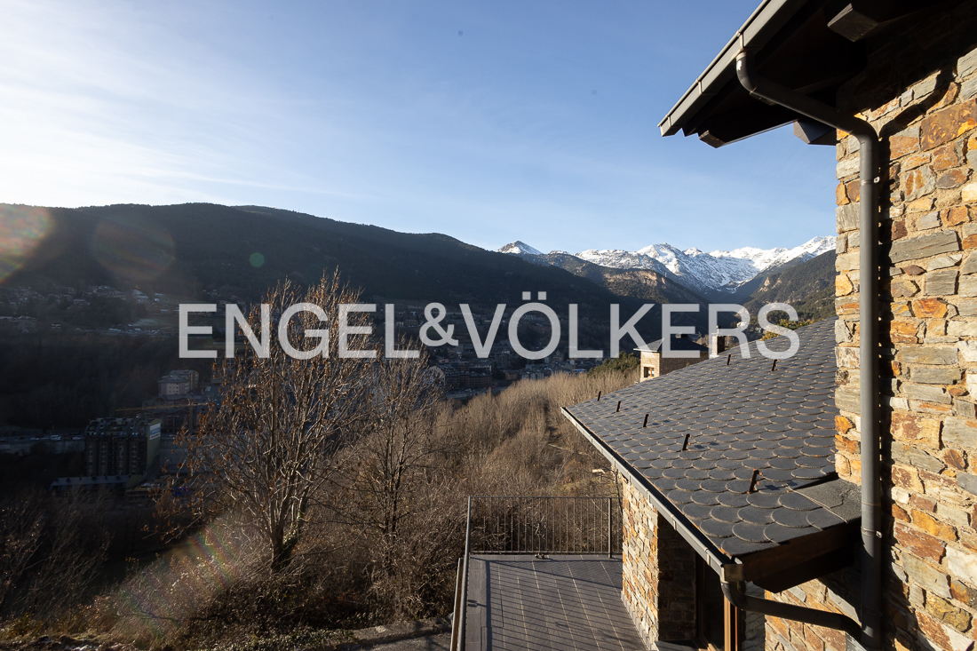 Chalet en venta en L'Aldosa de la Massana, 4 habitaciones, 364 metros