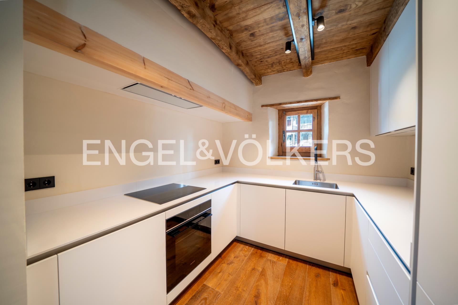 Casa adossada en venda a Ordino, 4 habitacions, 243 metres