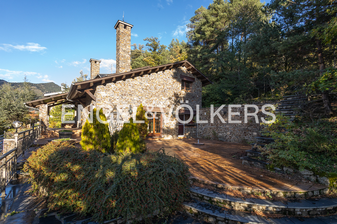 Chalet en venta en Andorra la Vella, 4 habitaciones, 450 metros
