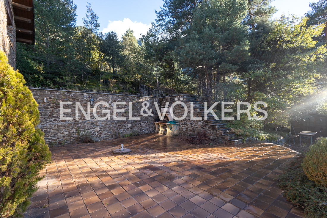 Chalet en venta en Andorra la Vella, 4 habitaciones, 450 metros