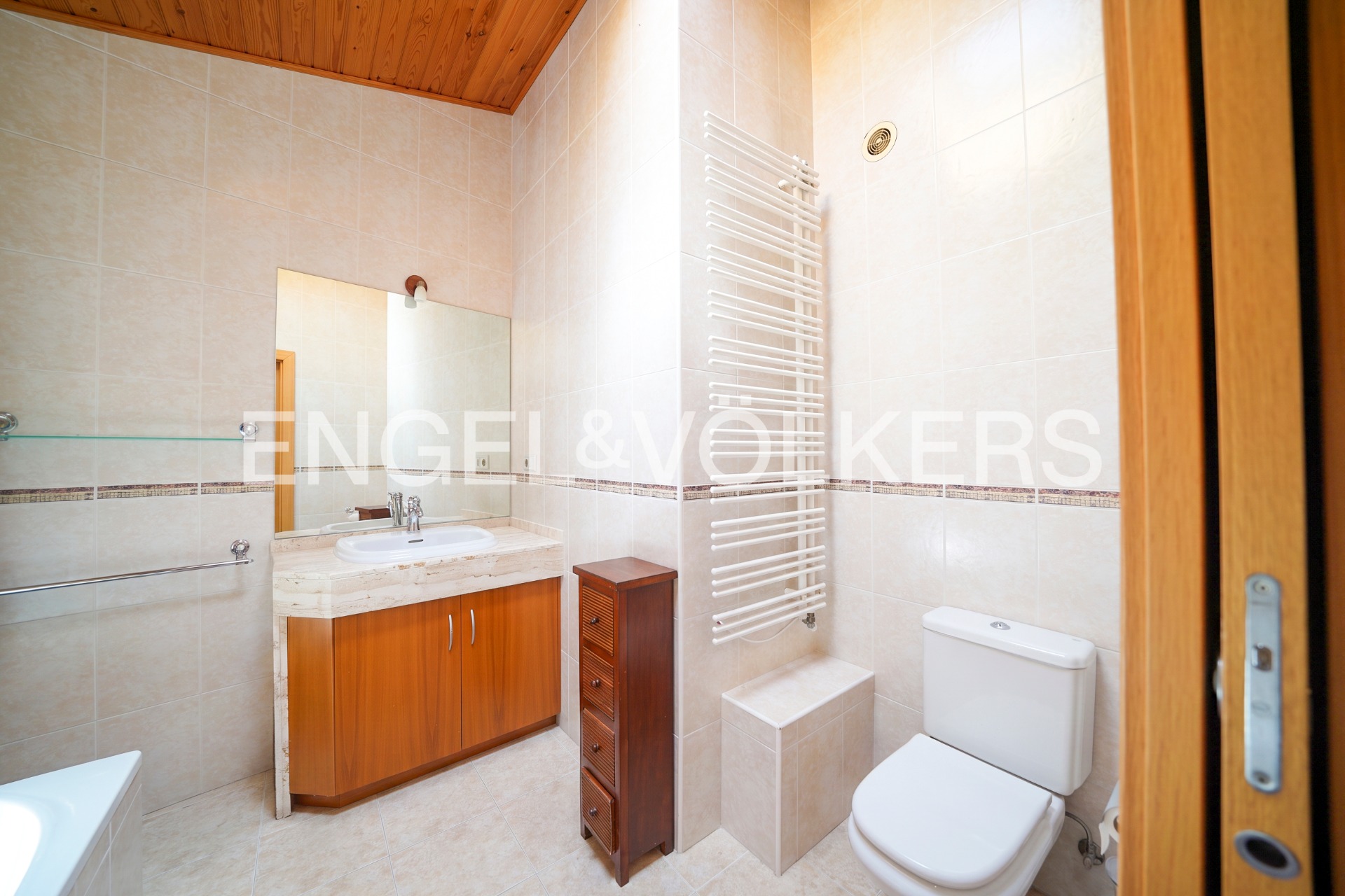 Àtic en venda a Anyós, 3 habitacions, 237 metres