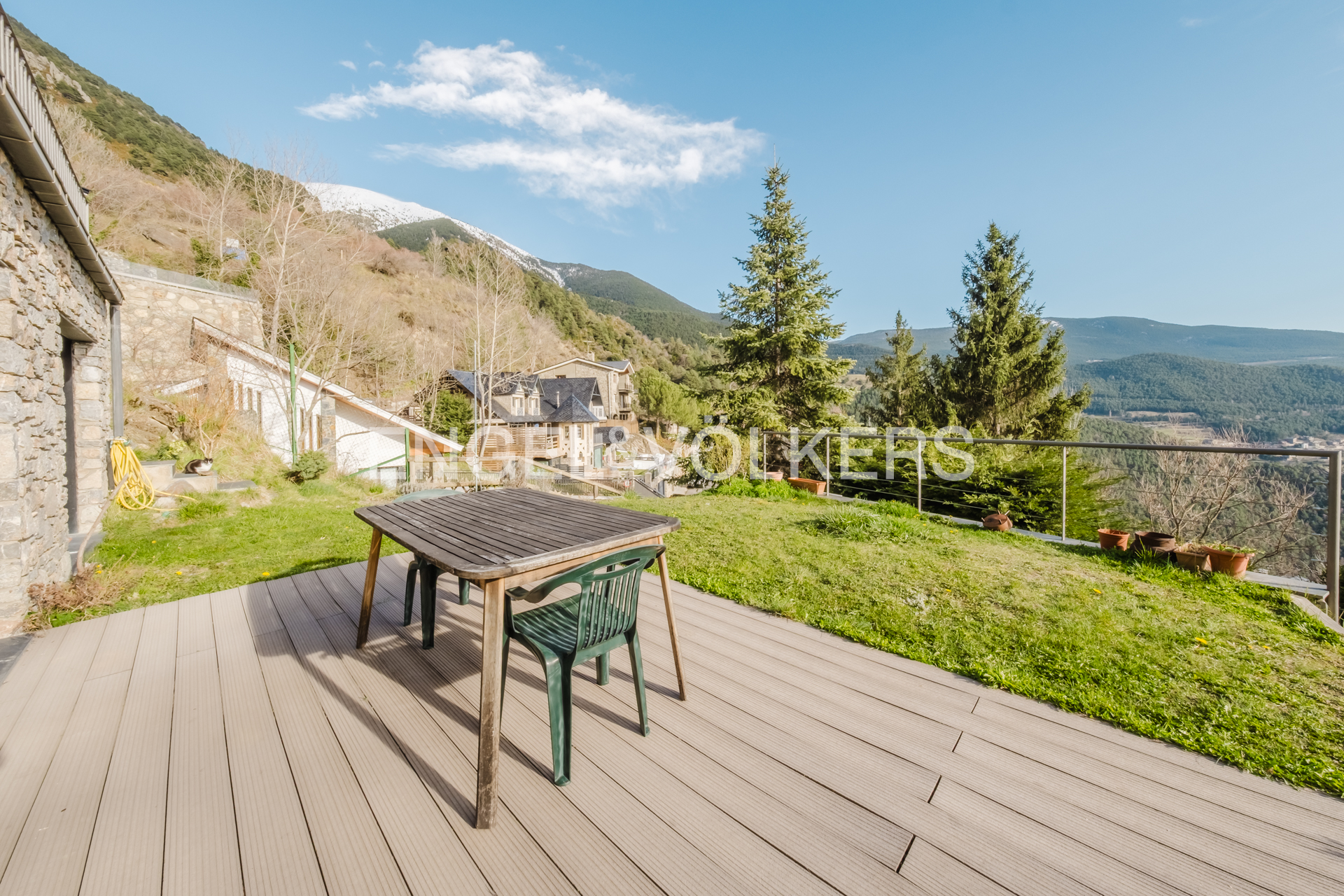 Chalet en venta en Certers, 8 habitaciones, 603 metros